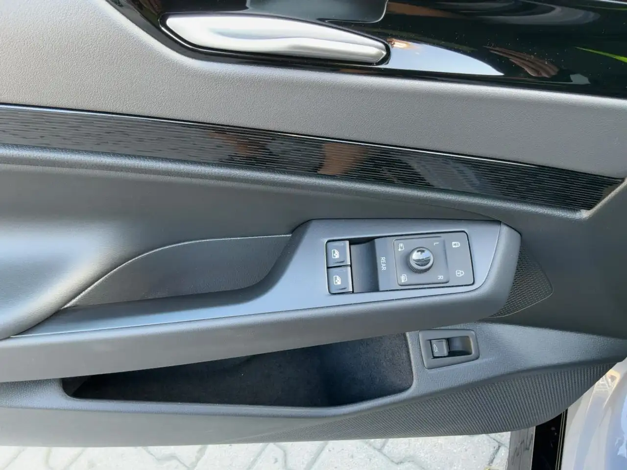 Volkswagen ID.7 PRO MATRIX+NAV+AHK+ACC+WäPu+HuD+360°, миниатюра 16