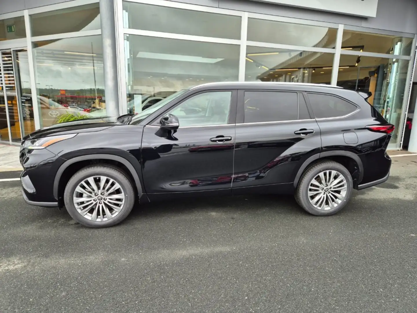 Toyota Highlander 2,5 Hybrid Style *8-Fach*AHV* Schwarz - 2