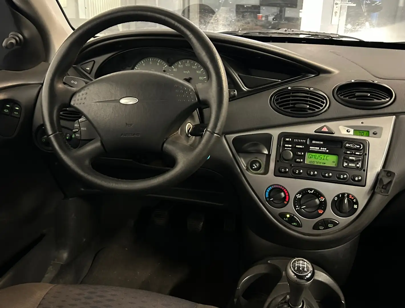 Ford Focus Wagon 1.6-16V Collection|NAP|NweAPK|Airco|5Deurs|C Gris - 2