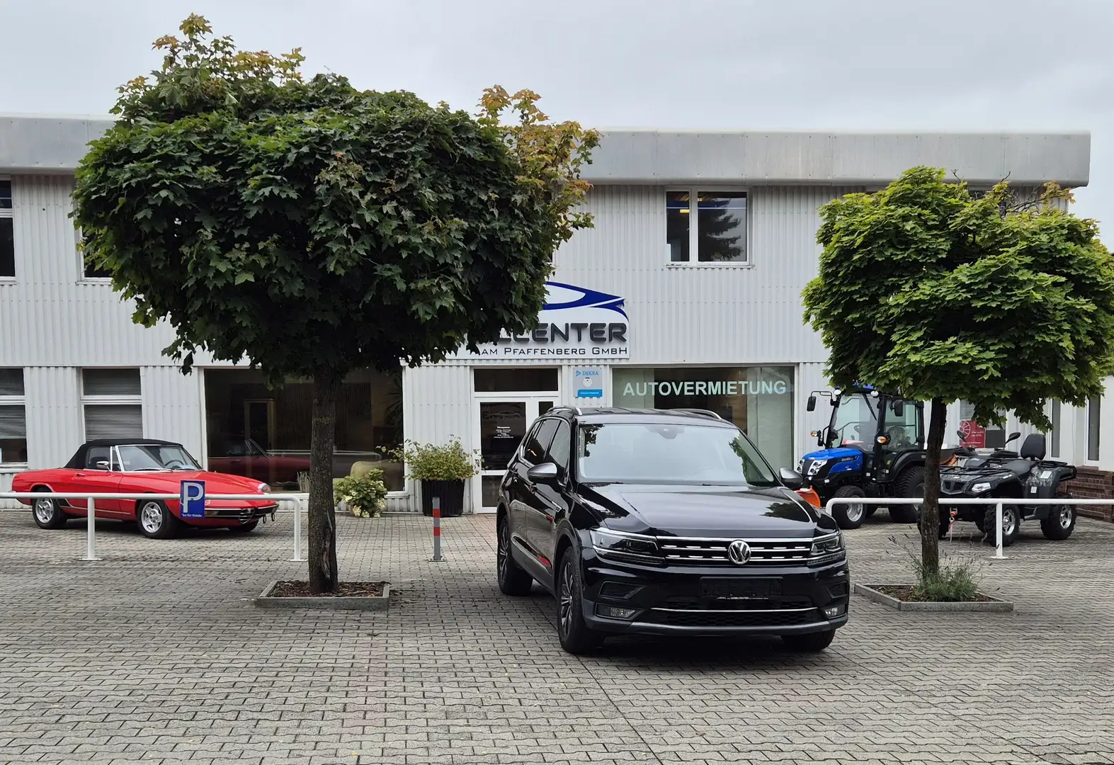 Volkswagen Tiguan Allspace Highline 4Motion Schwarz - 1