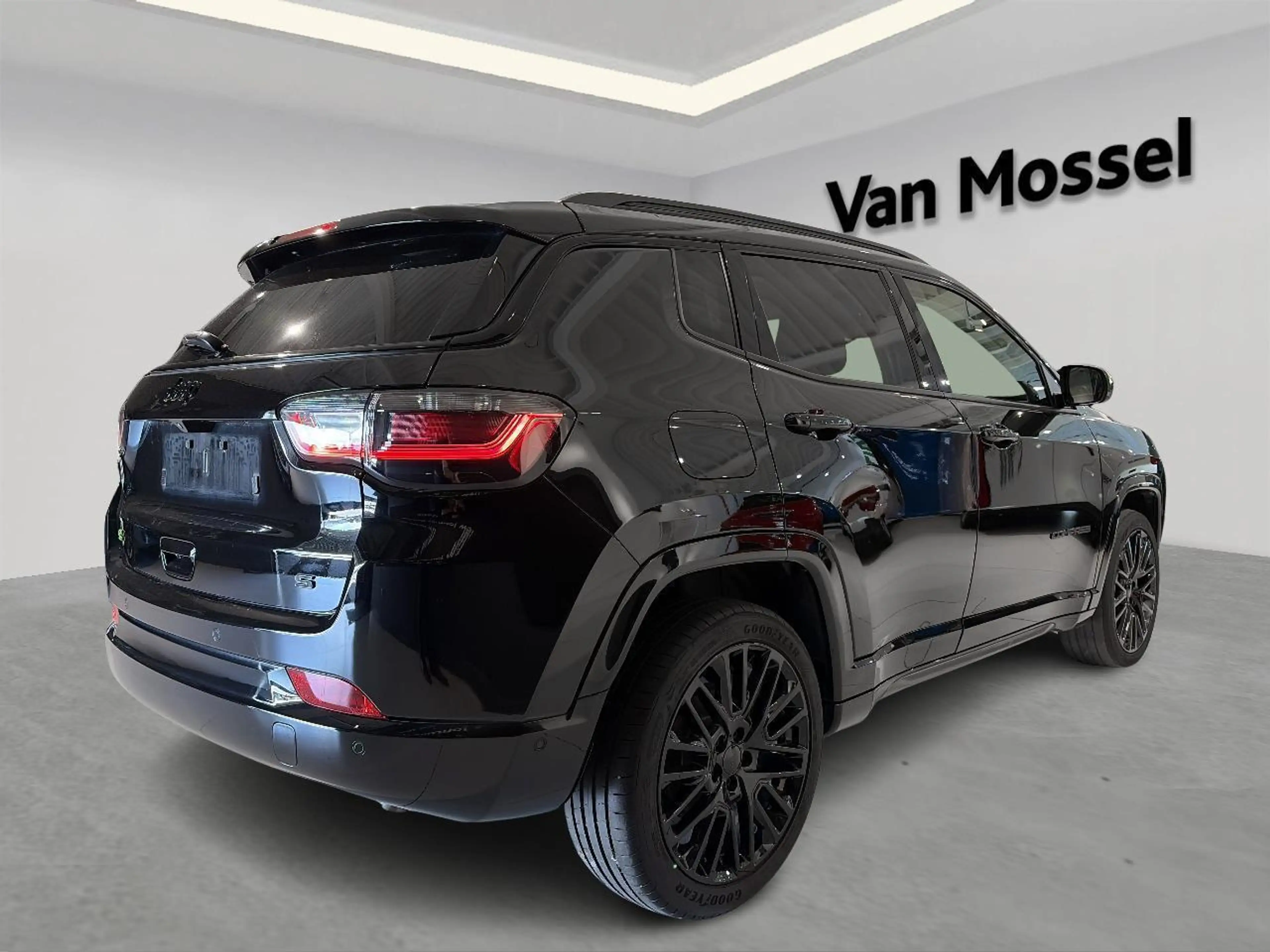Jeep Compass 1.5 mHEV Turbo T4 130 DCT7 48V S — photo 3