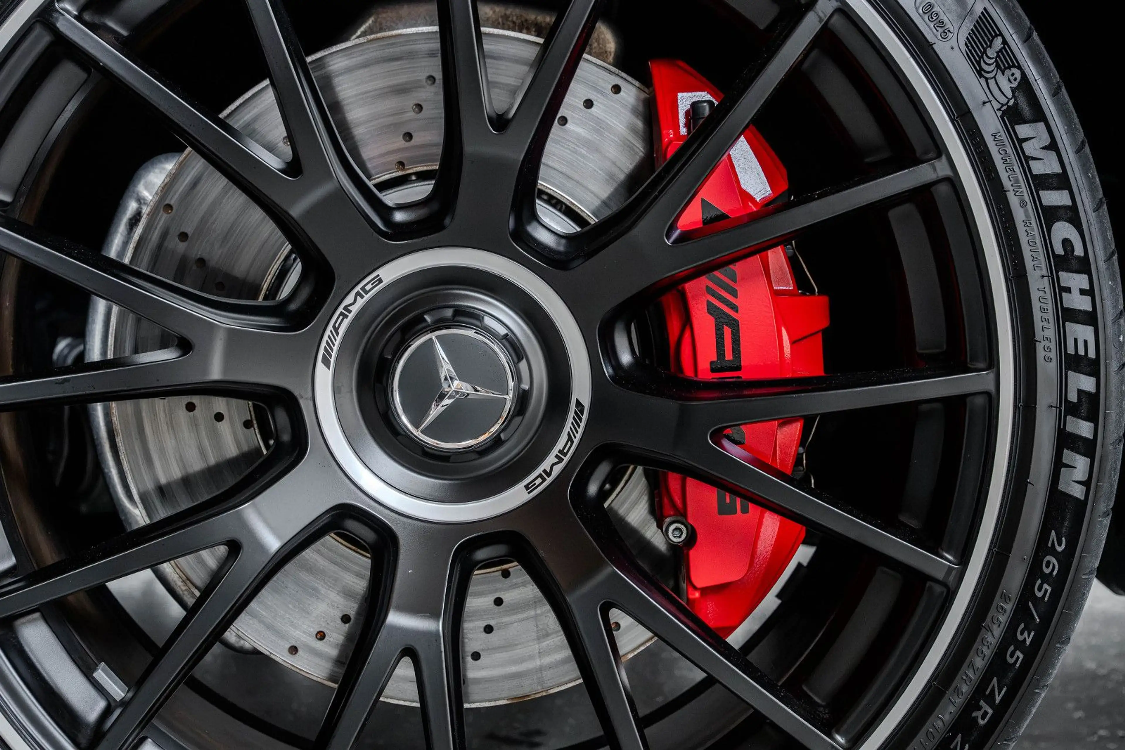Mercedes-Benz E 53 AMG Hybrid 4M+ PREM+ CARBON EXT 2 NIGHT 21" — photo 8