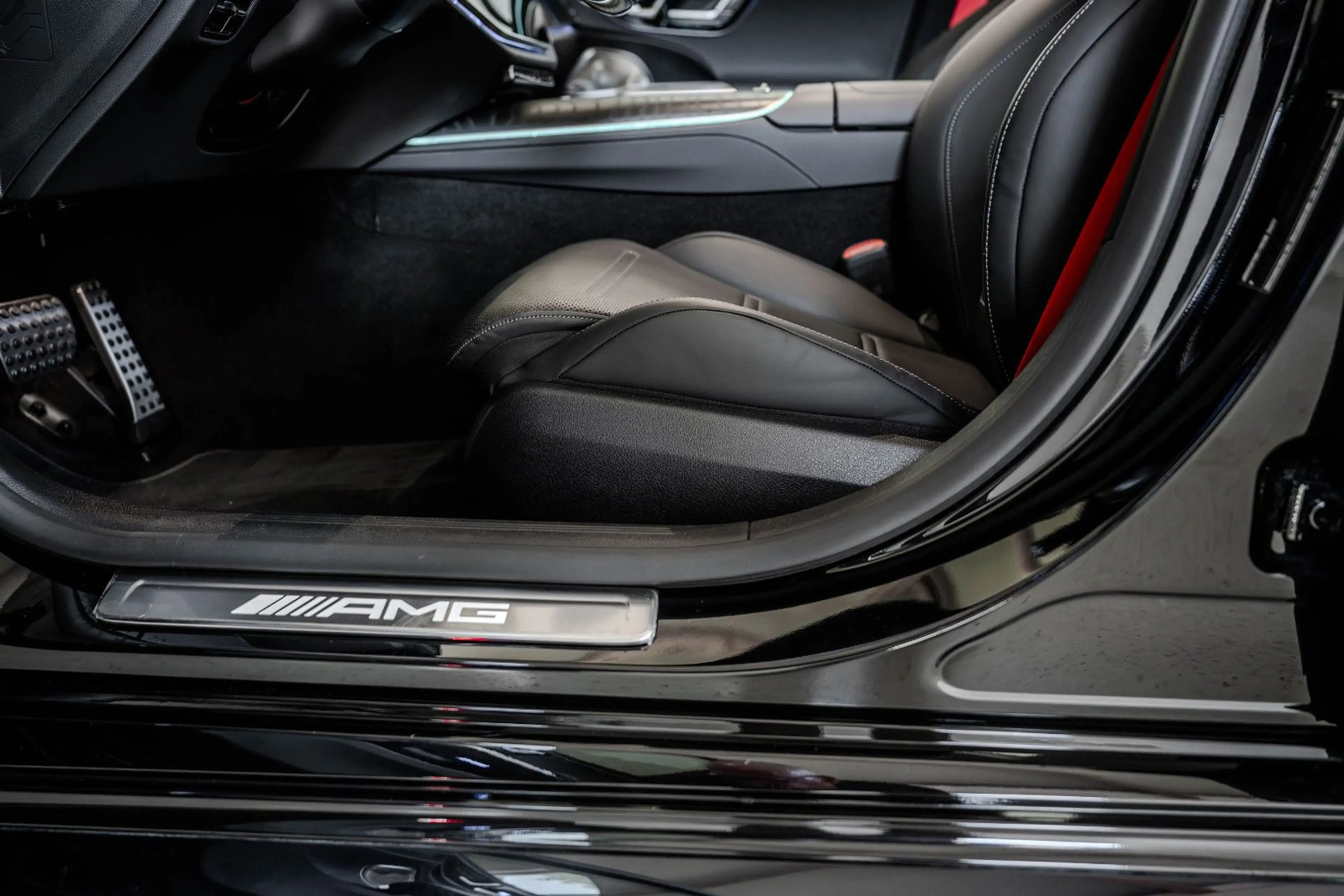 Mercedes-Benz E 53 AMG Hybrid 4M+ PREM+ CARBON EXT 2 NIGHT 21" — photo 29
