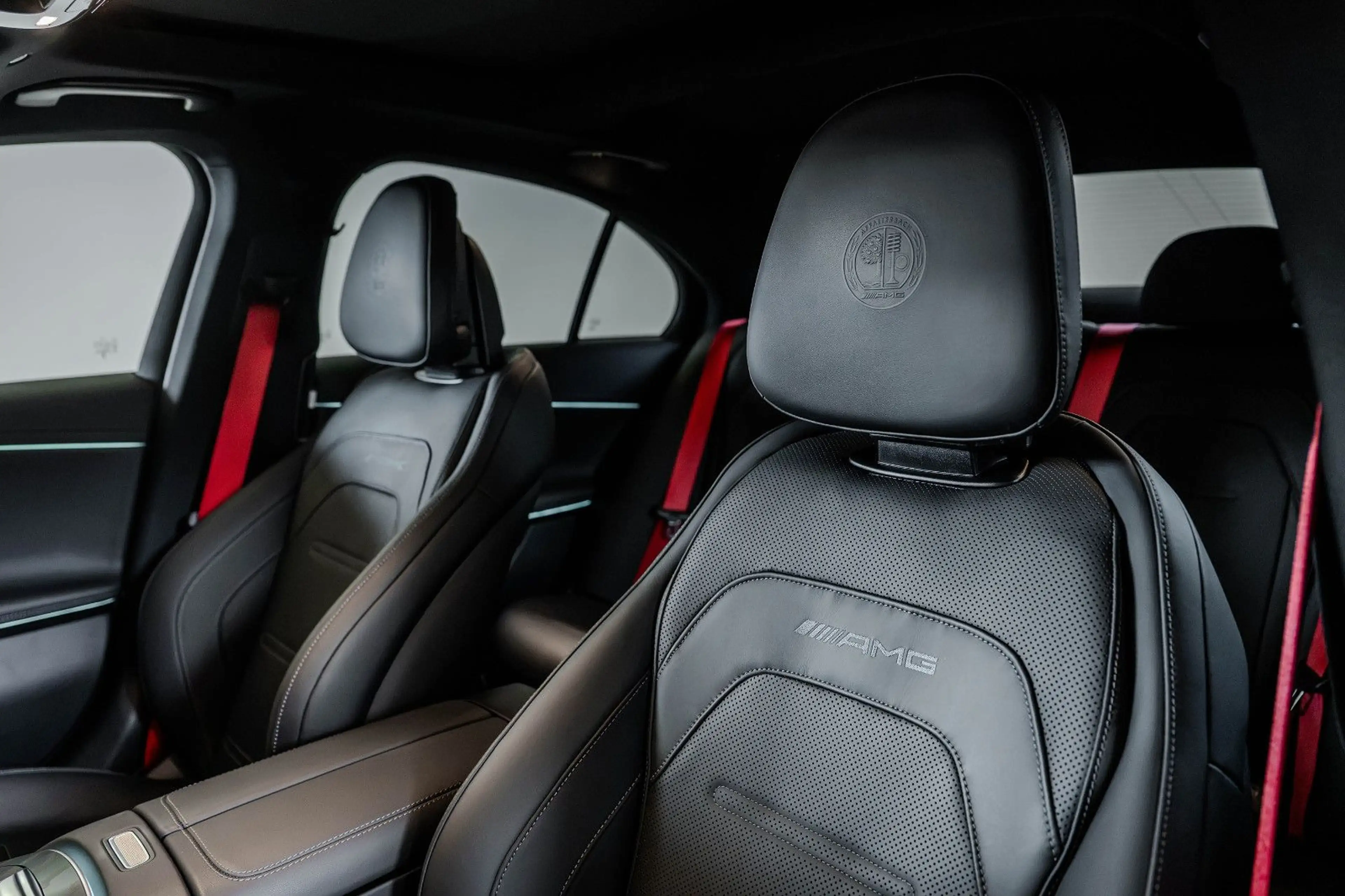Mercedes-Benz E 53 AMG Hybrid 4M+ PREM+ CARBON EXT 2 NIGHT 21" — photo 40