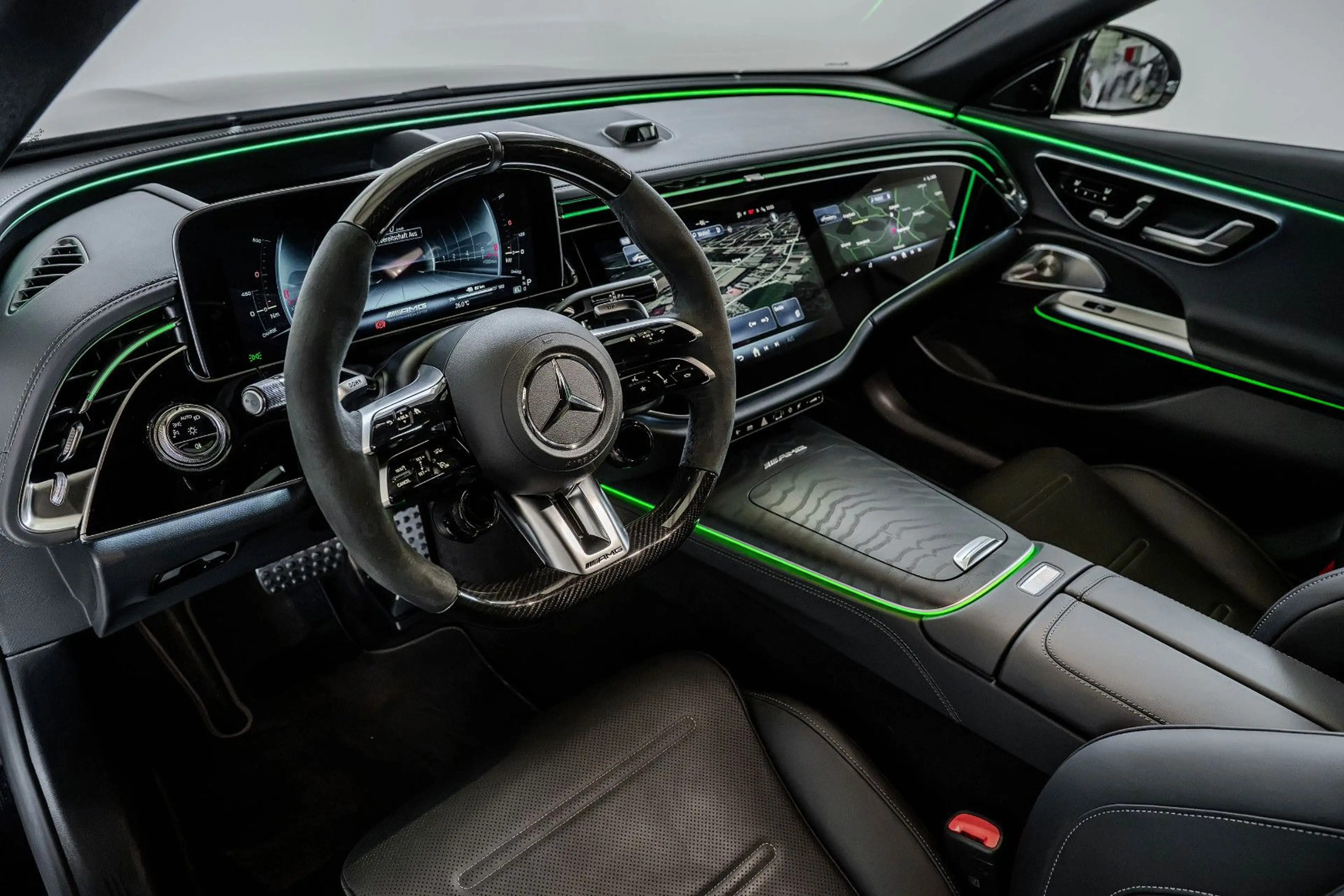 Mercedes-Benz E 53 AMG Hybrid 4M+ PREM+ CARBON EXT 2 NIGHT 21" — photo 32