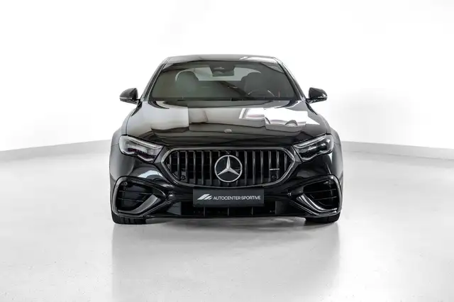 Mercedes-Benz E-Class view 2