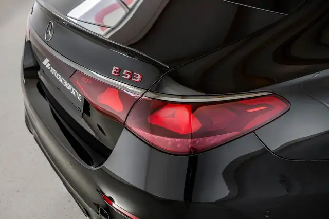 Mercedes-Benz E-Class view 14