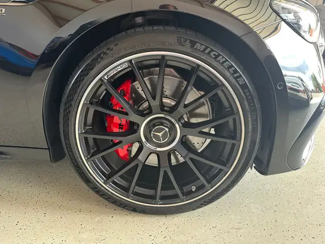 Mercedes-Benz Amg view 10