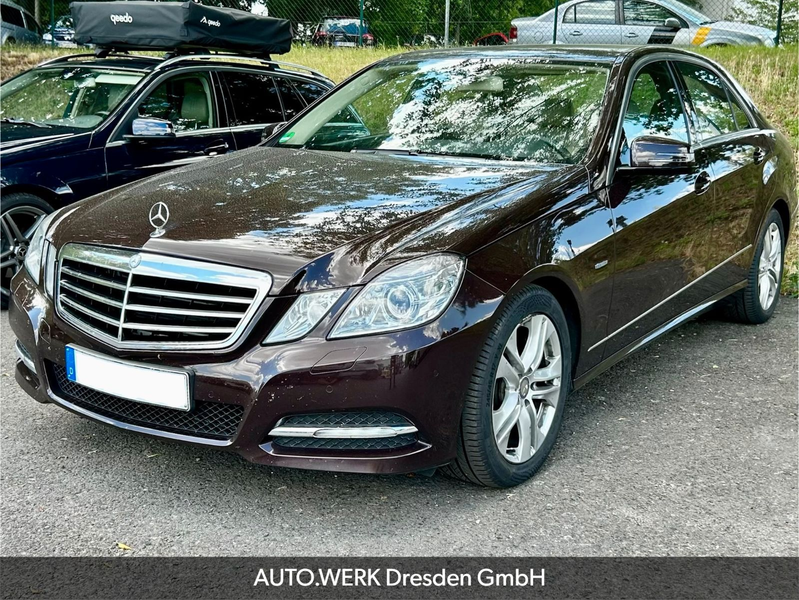 Mercedes-Benz E 350 CGI*Avantgarde*Leder*COMAND*Bi-Xenon*SHZ