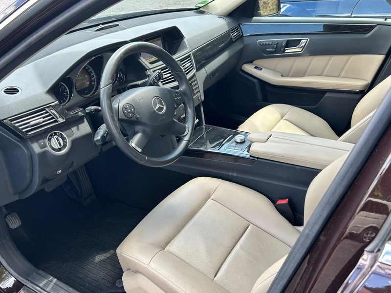 Mercedes-Benz E 350 CGI*Avantgarde*Leder*COMAND*Bi-Xenon*SHZ — photo 9