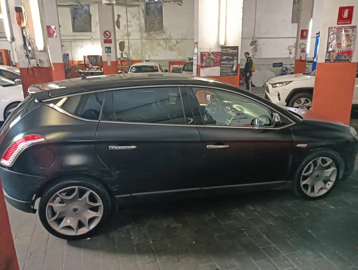 Lancia Delta Delta III 2008 1.4 m-air Hard Black s Negro - 2
