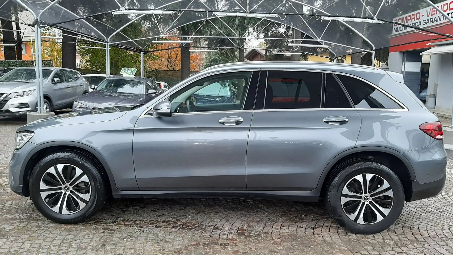 Mercedes-Benz GLC 220 d Sport 4matic Grau - 2