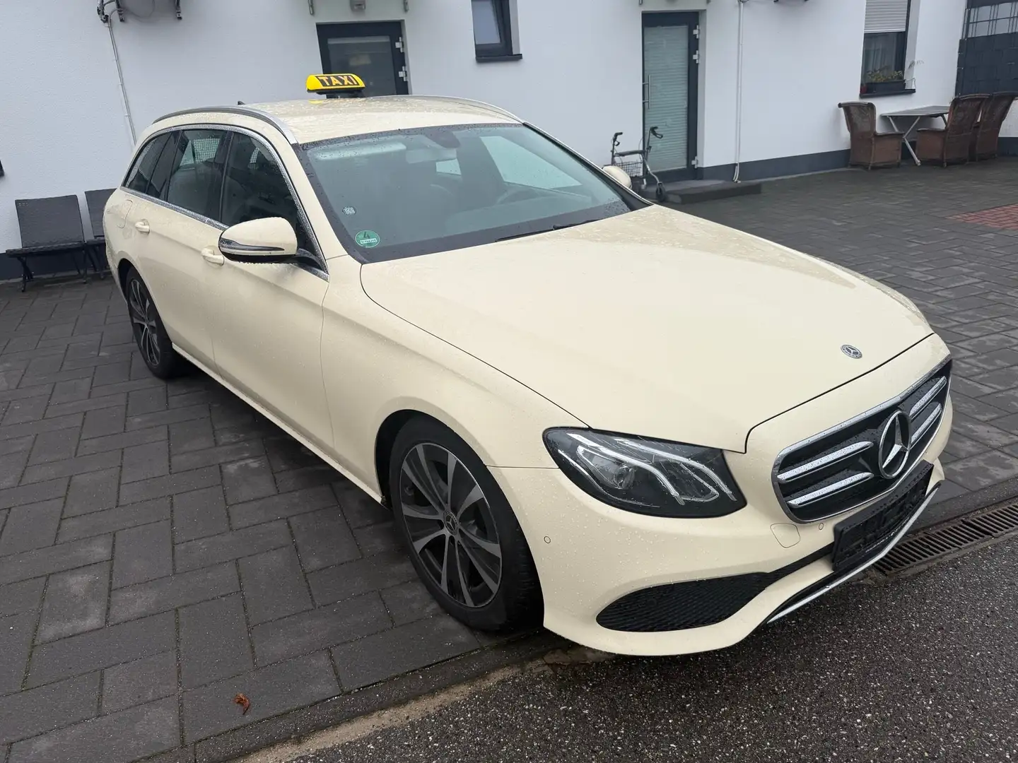 Mercedes-Benz E 200 E 200 d (213.212) Voll Taxi LED Voll Taxi Beige - 2