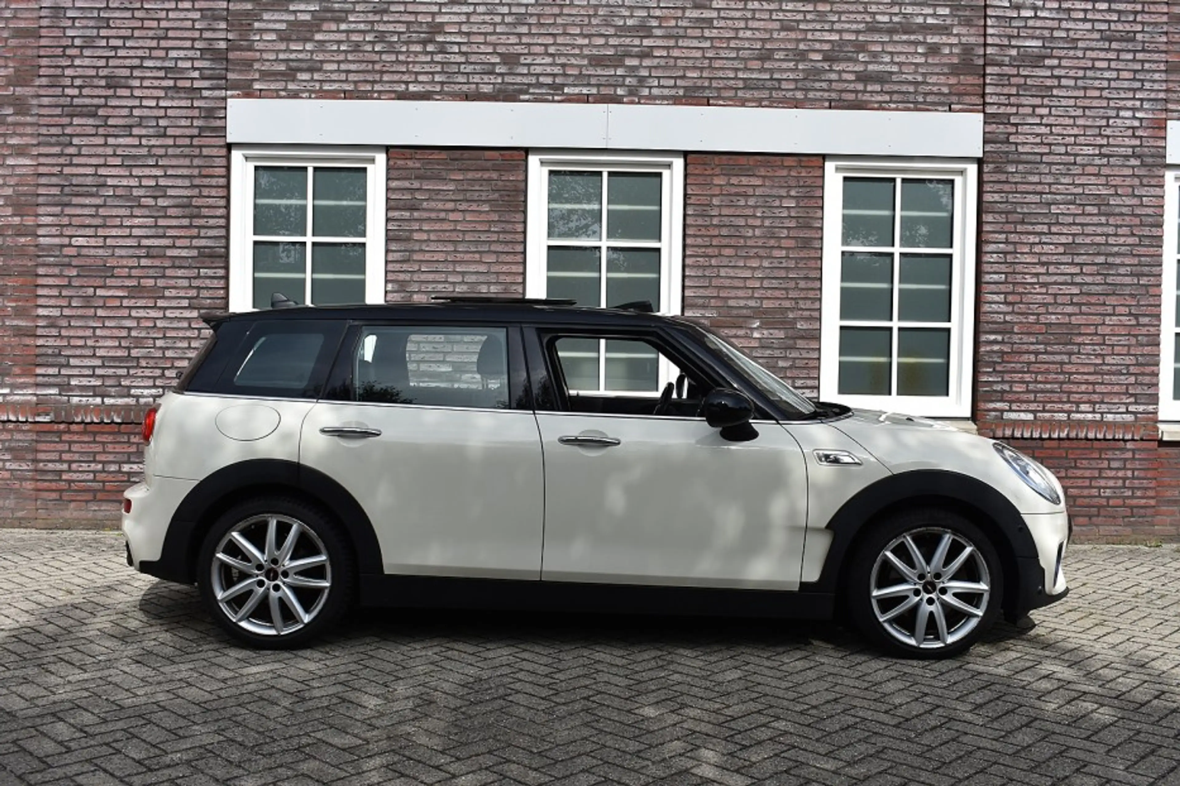 MINI Cooper S Clubman 2.0 Cooper S Chili Serious Business/Panoramdak/Lee — photo 4