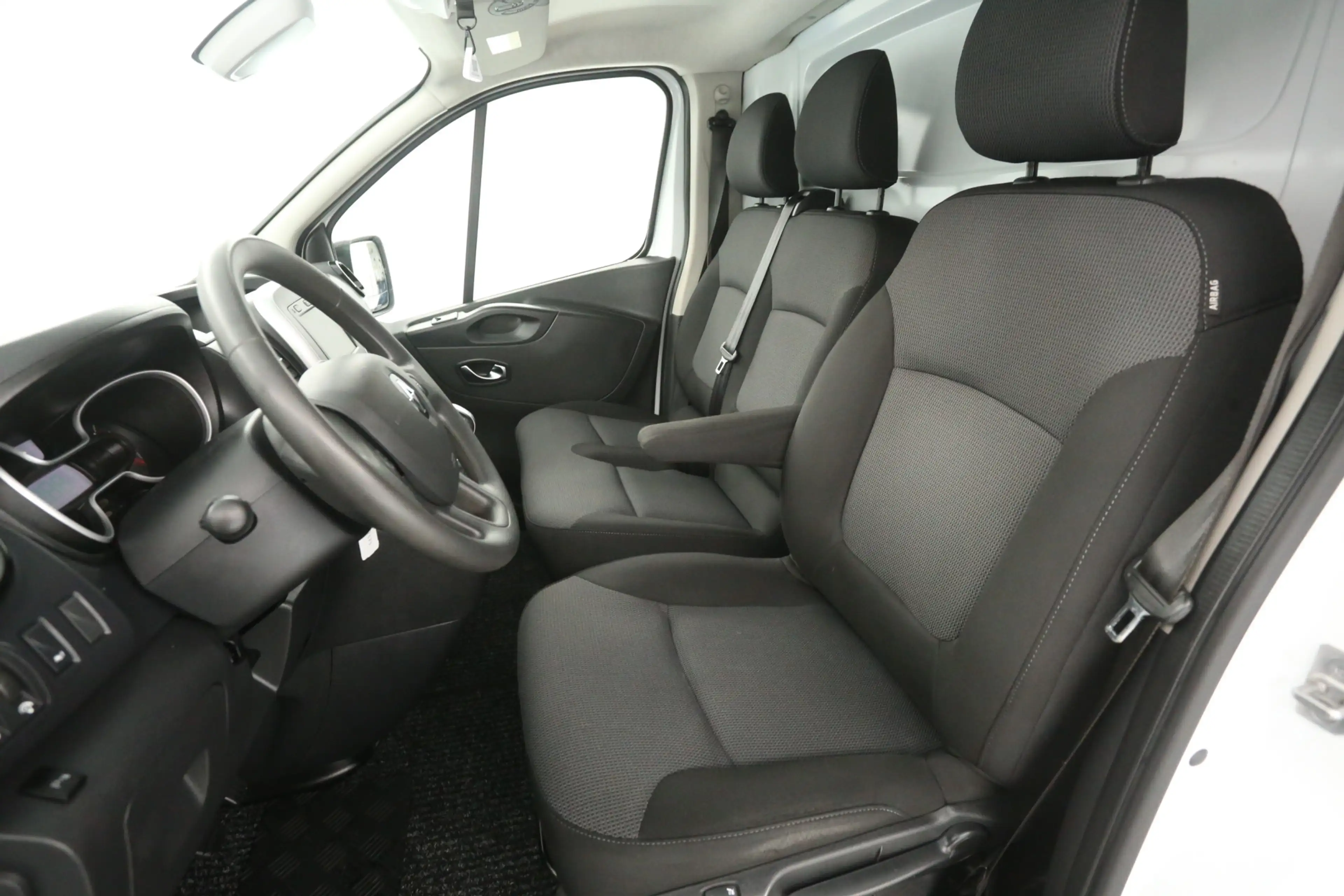 Renault Trafic 2.0 dCi 170PK L2H1 | Automaat | Airco | Cruise | C — photo 9