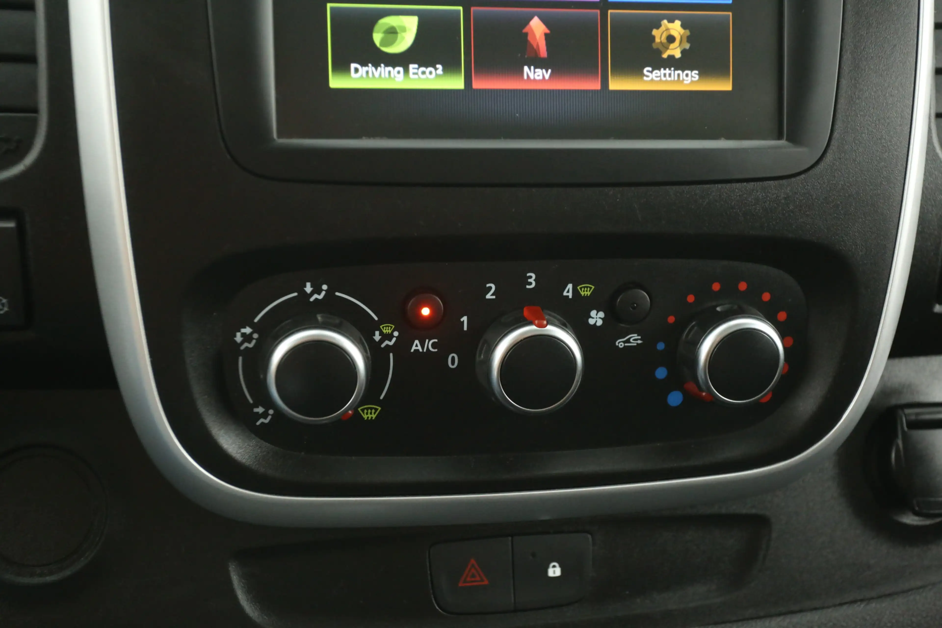 Renault Trafic 2.0 dCi 170PK L2H1 | Automaat | Airco | Cruise | C — photo 18