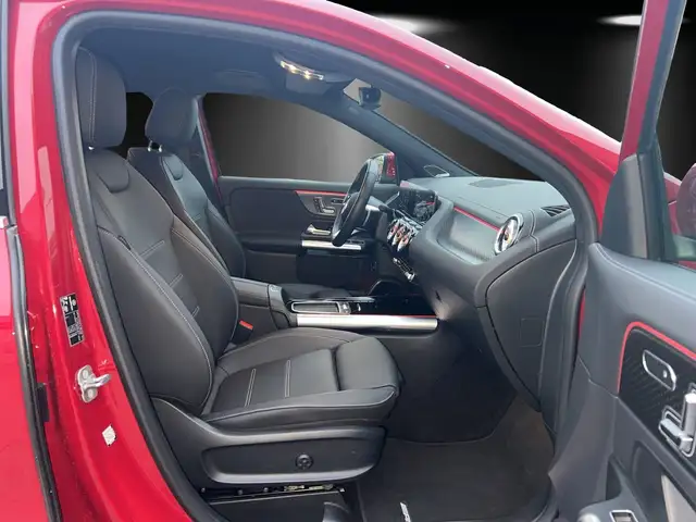 Mercedes-Benz Gla Class view 10