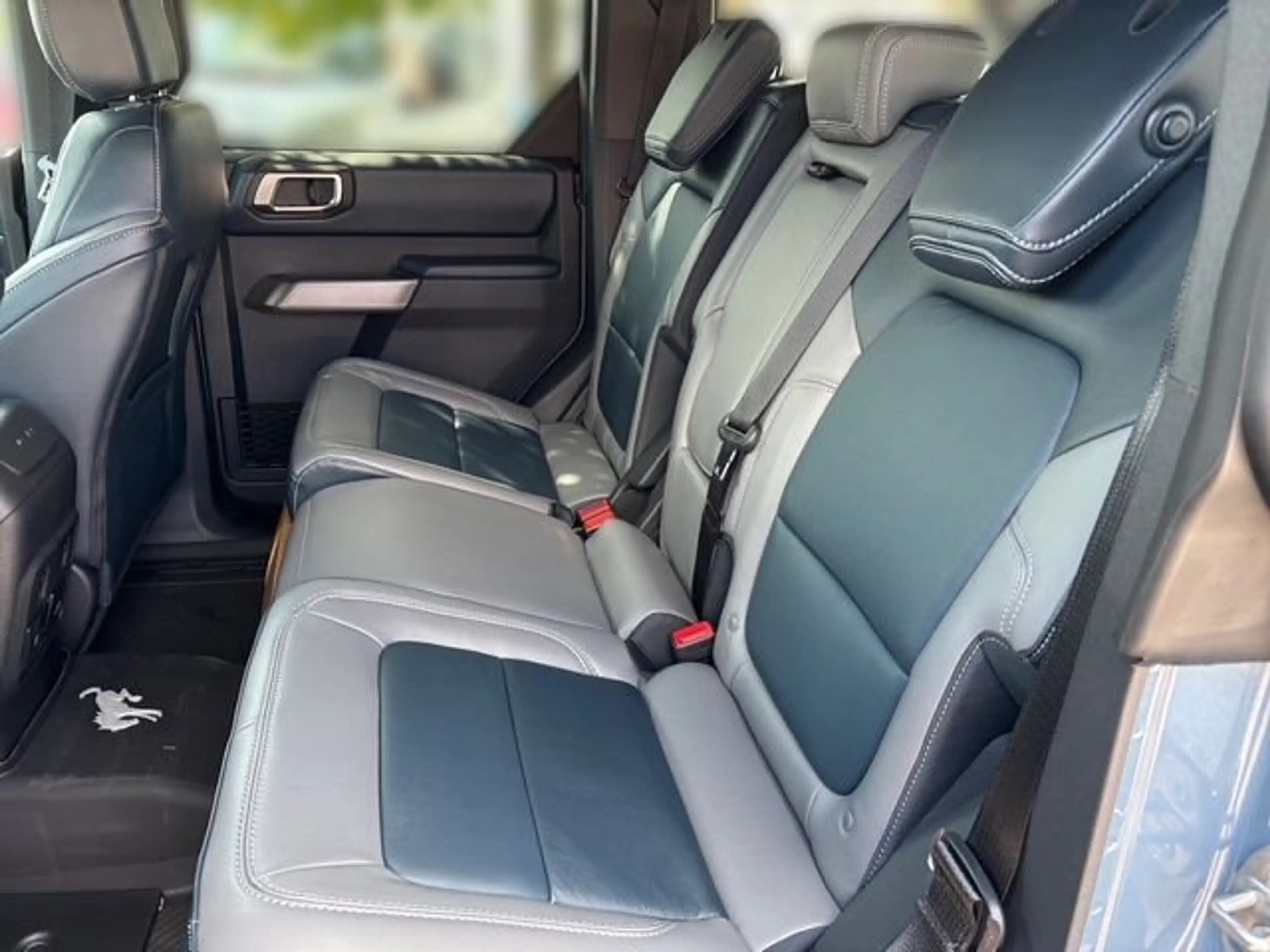 Ford Bronco 2.7 EcoBoost V6 Outer Banks — photo 13