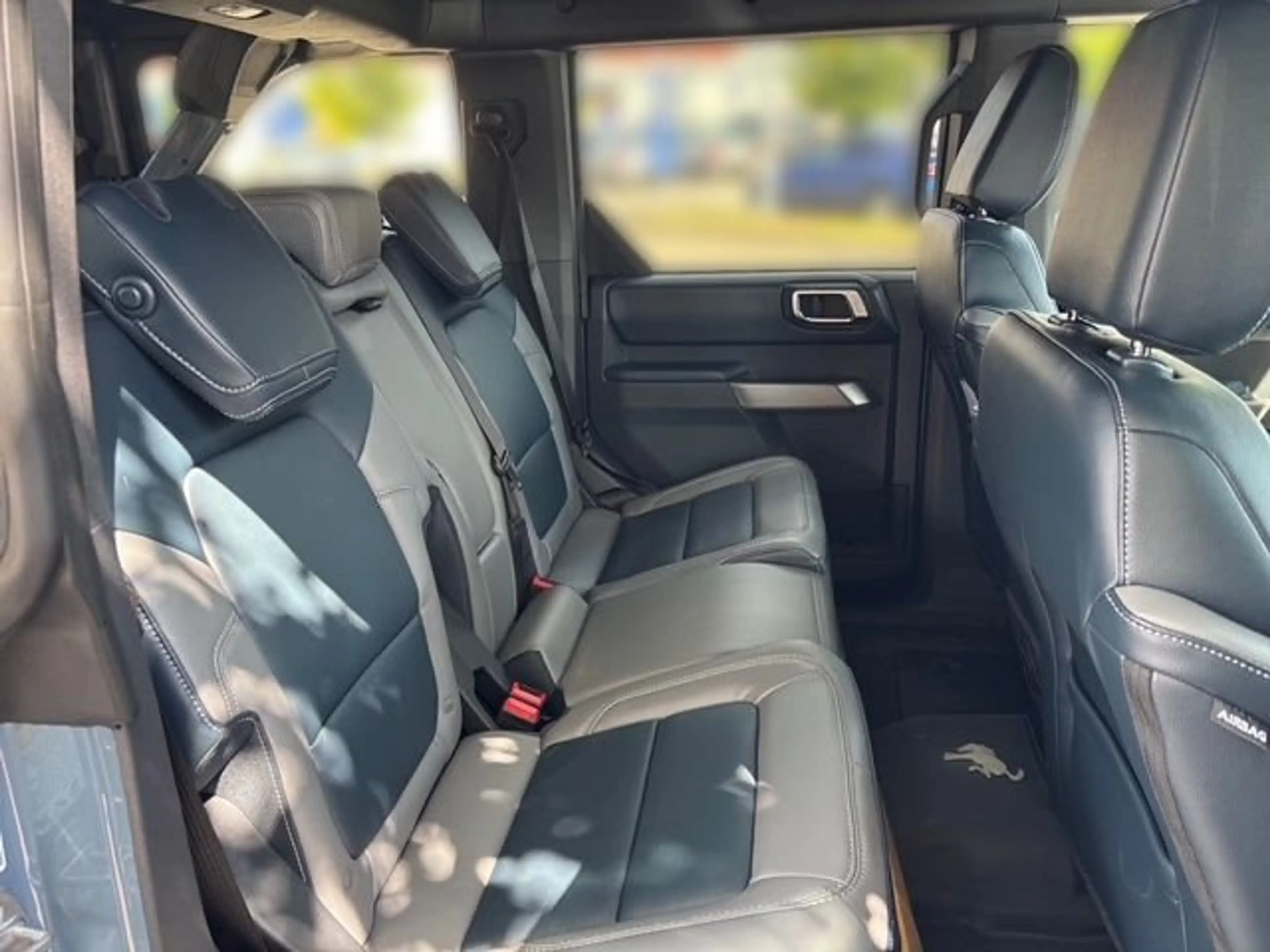 Ford Bronco 2.7 EcoBoost V6 Outer Banks — photo 14