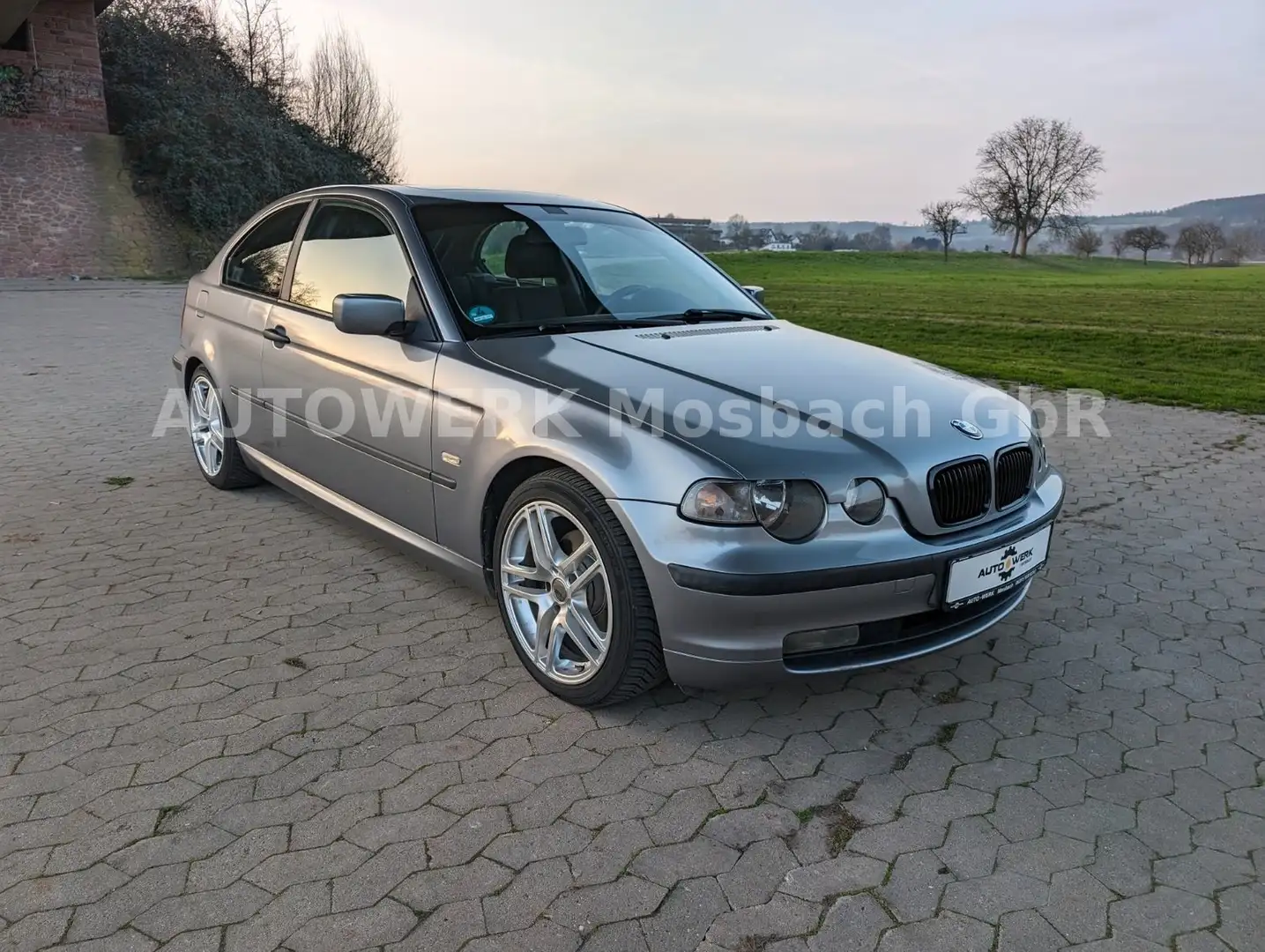 BMW 318 Baureihe Compact/Tüv 10-25/Inspek. Neu/Klima Grey - 2