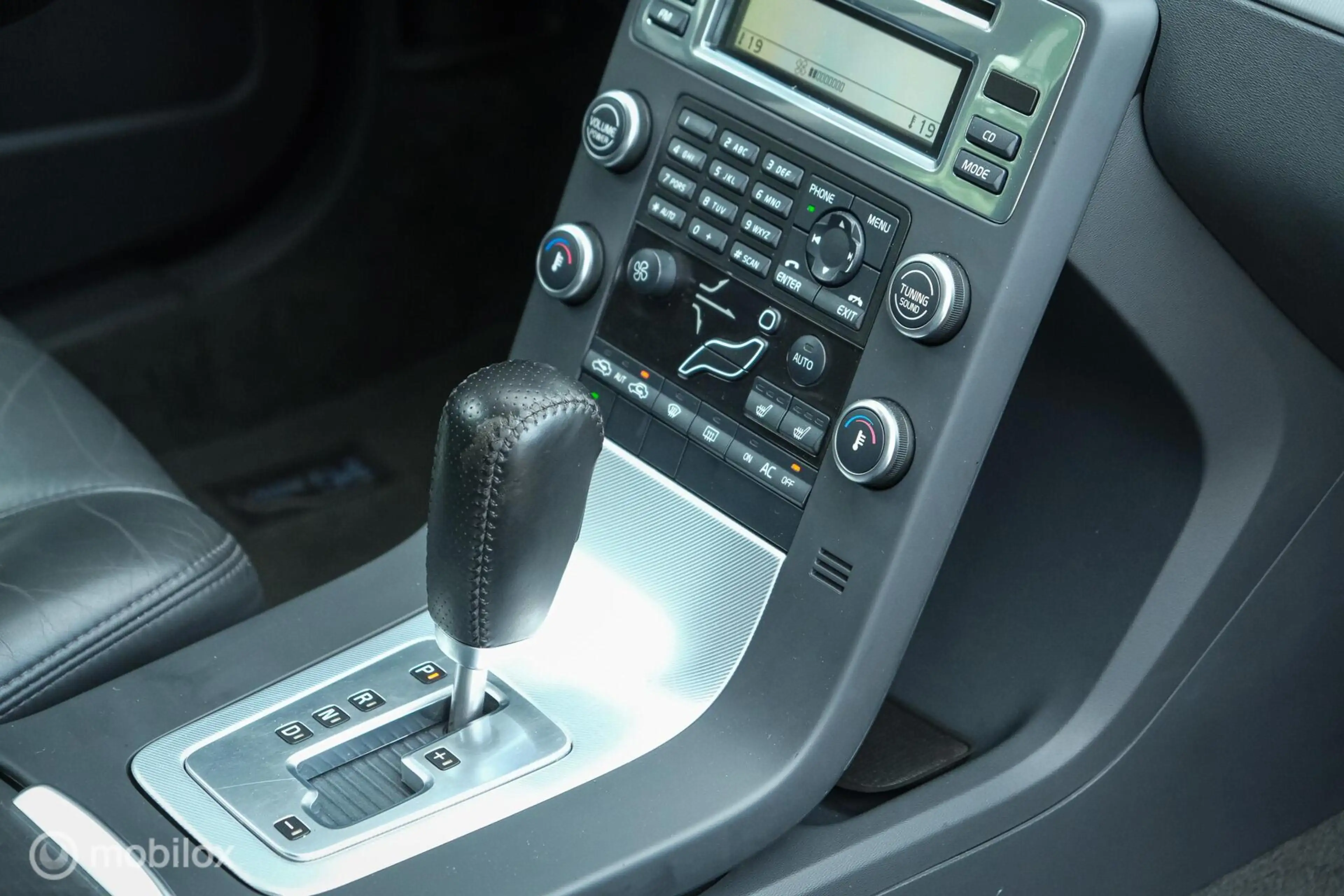 Volvo V70 2.0T R-Edition | High performance sound | Stoelver — photo 4