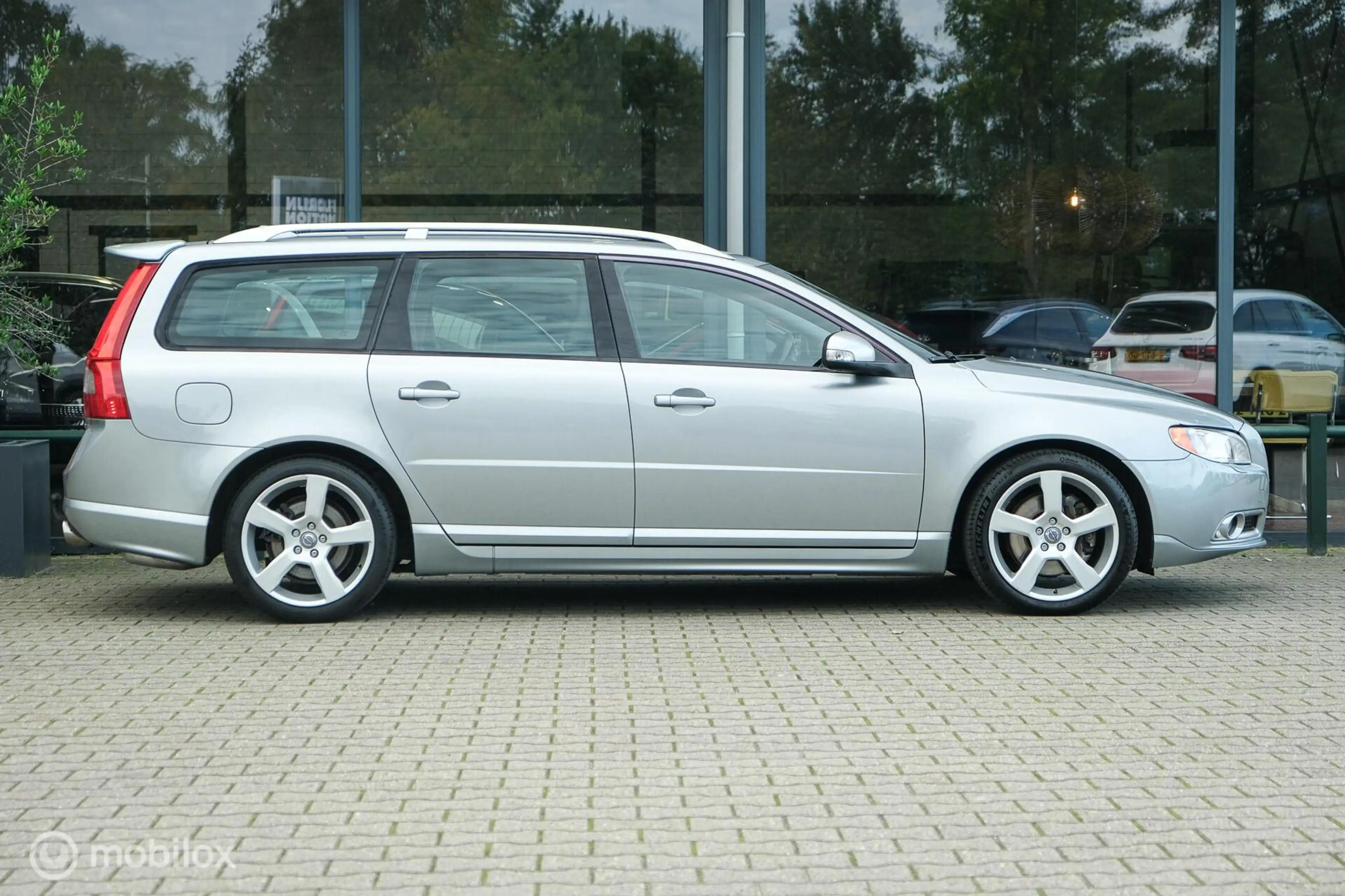 Volvo V70 2.0T R-Edition | High performance sound | Stoelver — photo 5