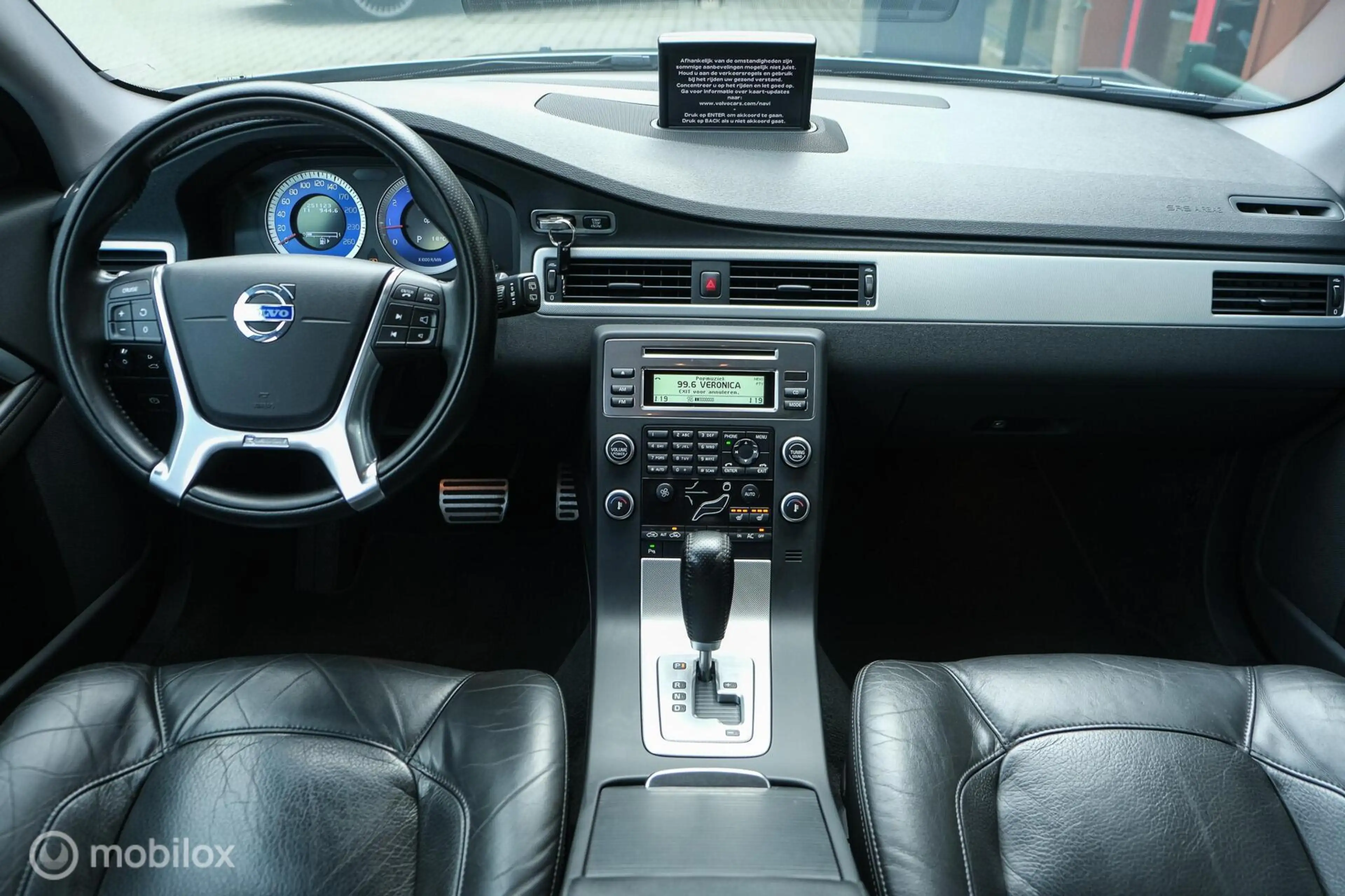 Volvo V70 2.0T R-Edition | High performance sound | Stoelver — photo 2