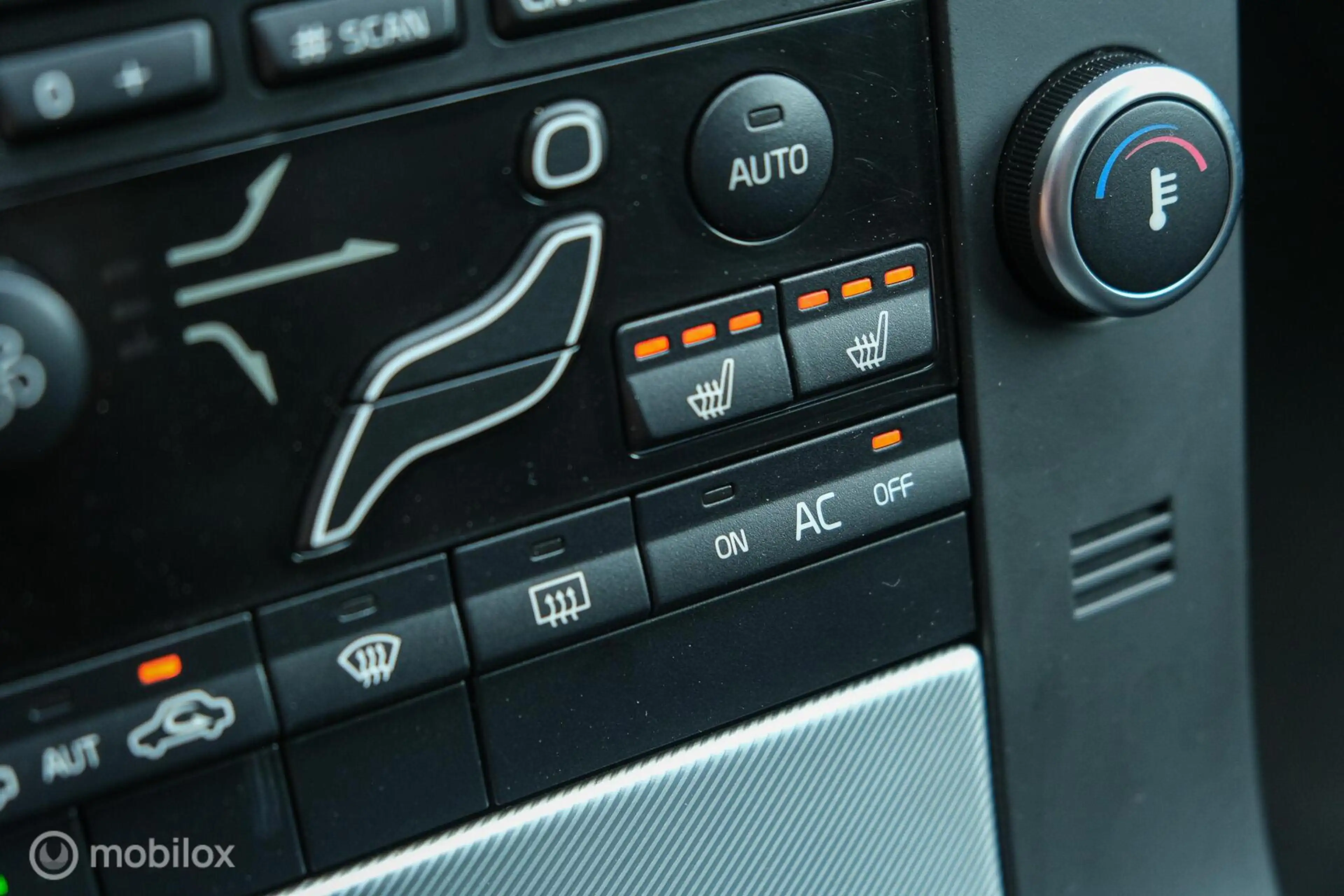 Volvo V70 2.0T R-Edition | High performance sound | Stoelver — photo 12