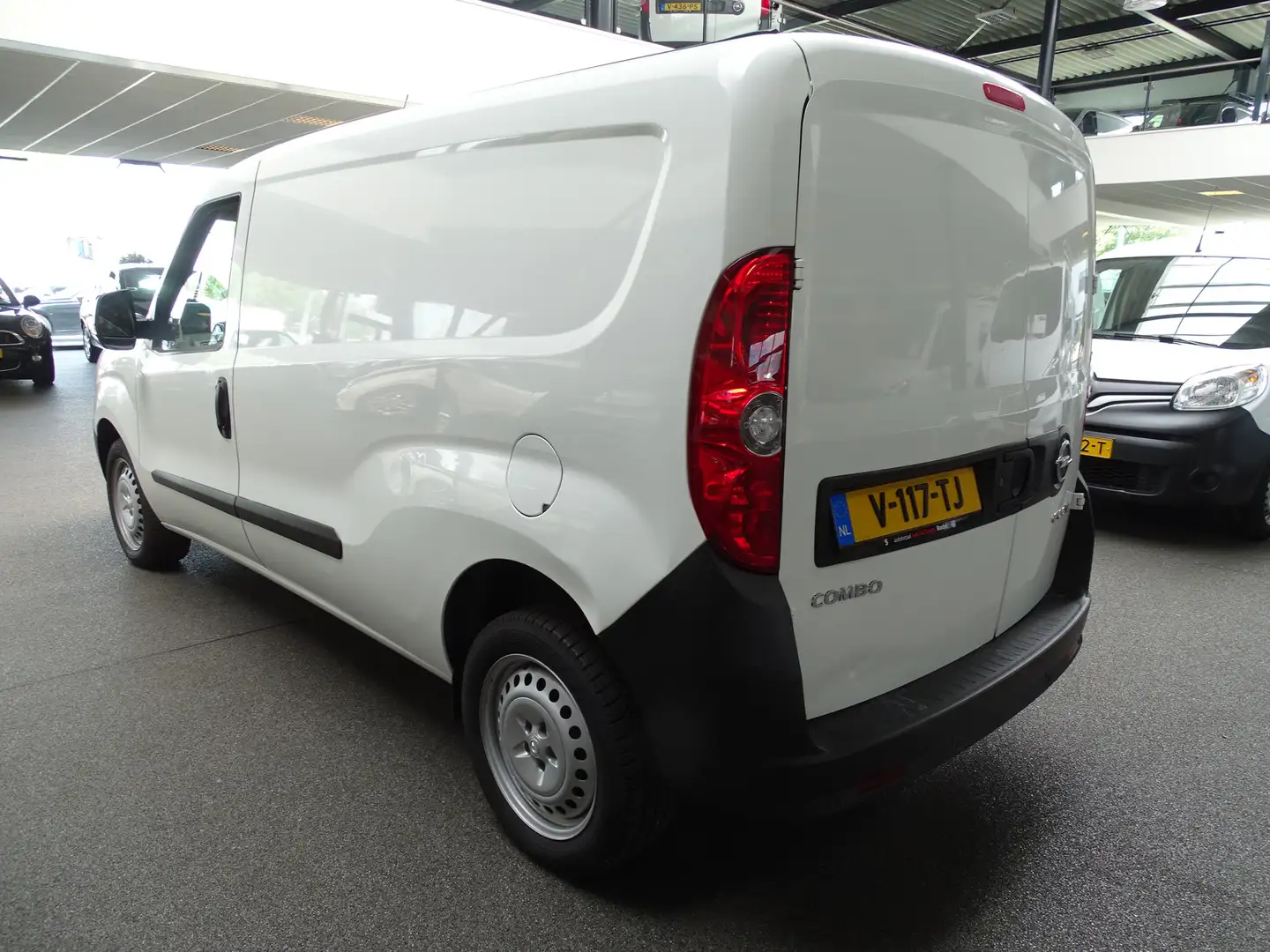Opel Combo 1.3 CDTi L2H1 Edition Wit - 2