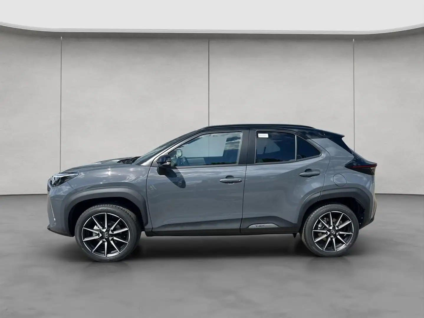 Toyota Yaris Cross Hybrid 130 1.5 VVT-i GR Sport 68 kW, 5 Gris - 2