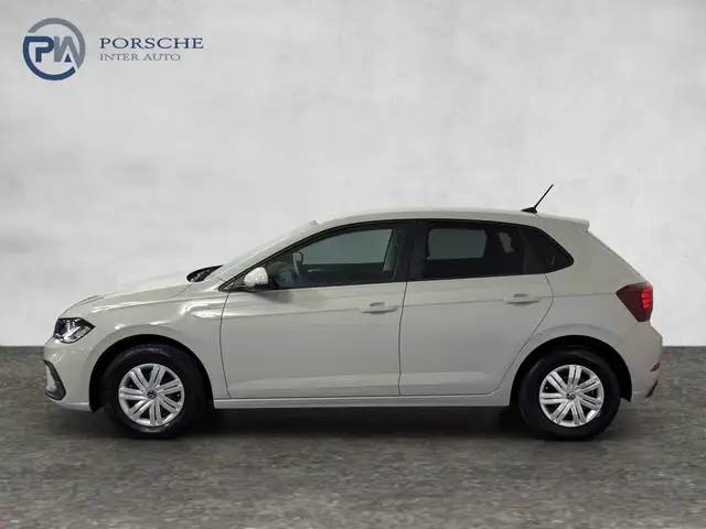 Volkswagen Polo view 3