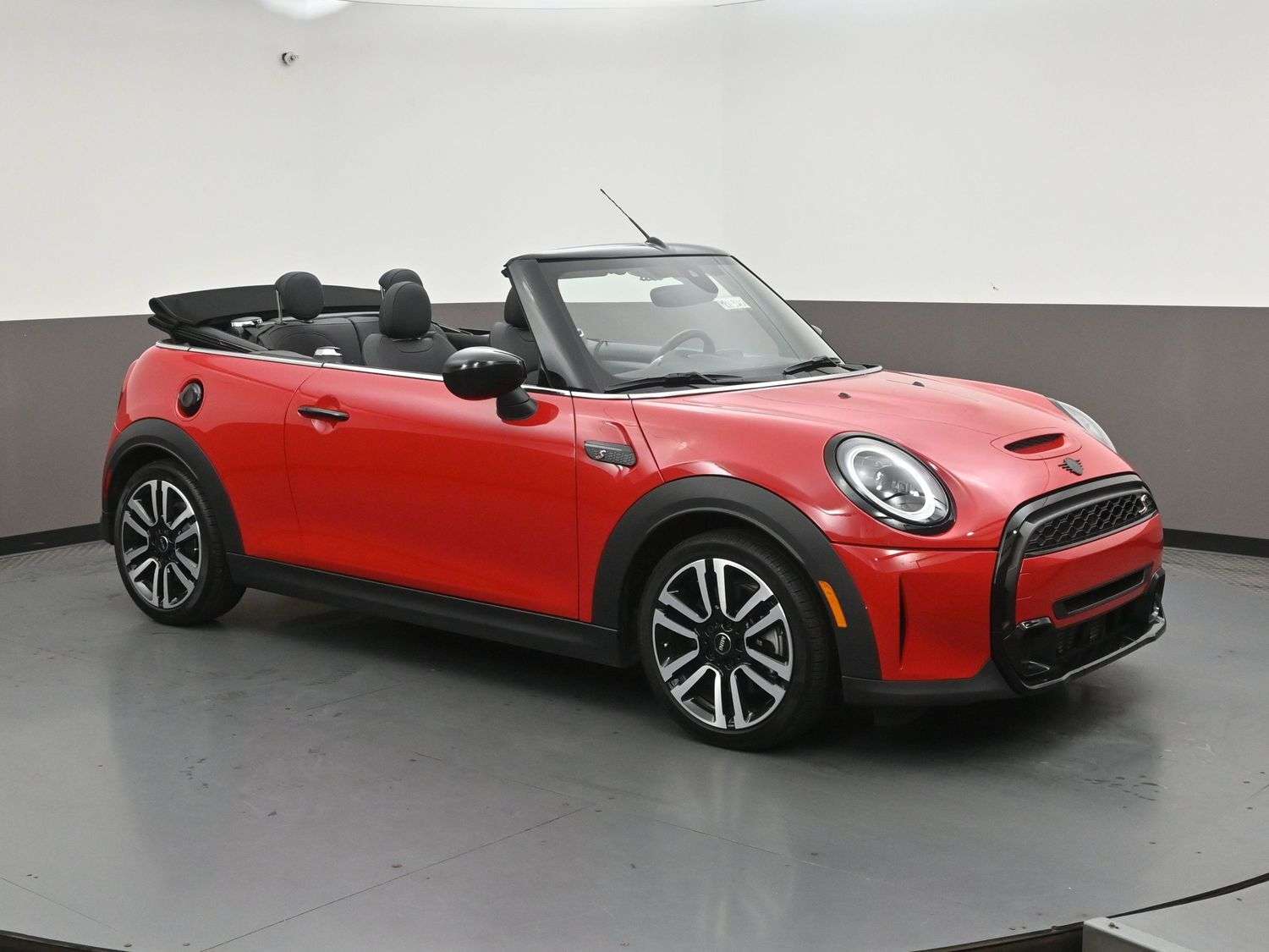 2024 MINI Convertible S Convertible Premier Line