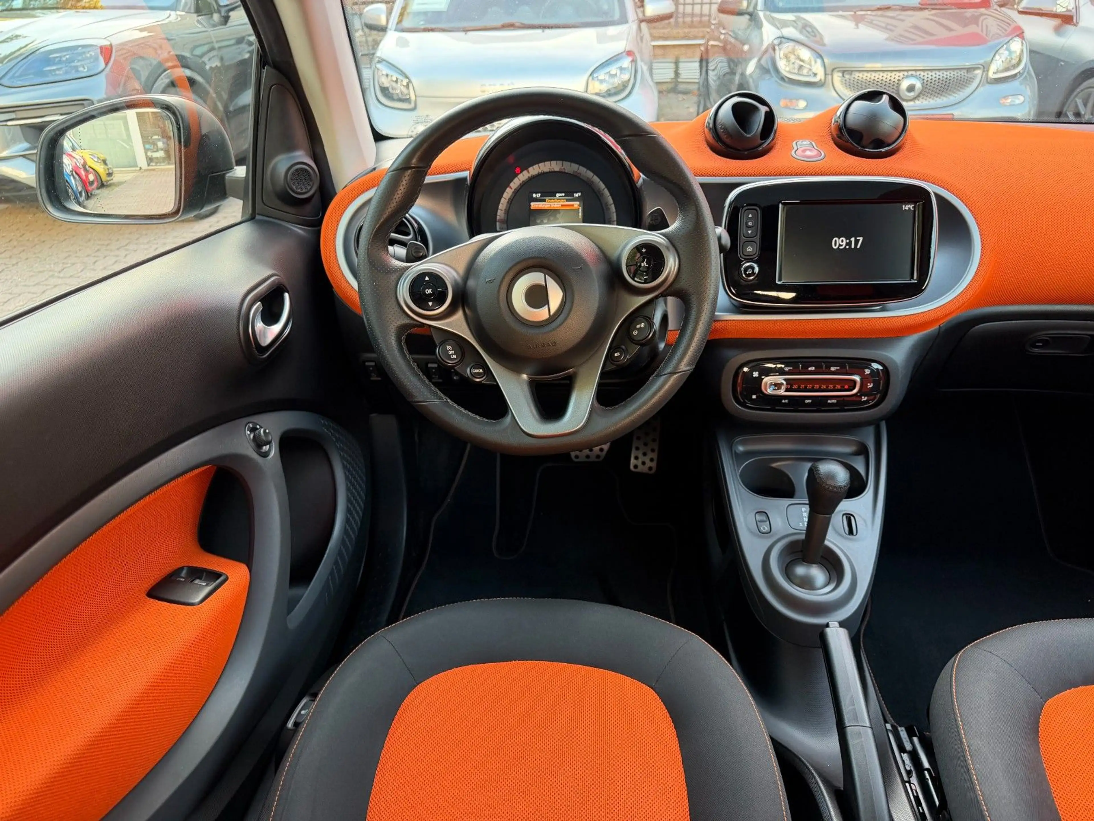 smart forTwo fortwo TWIN Edition#1*SPORT*PANO*NAV*SHZ*PTS*KAM — photo 16