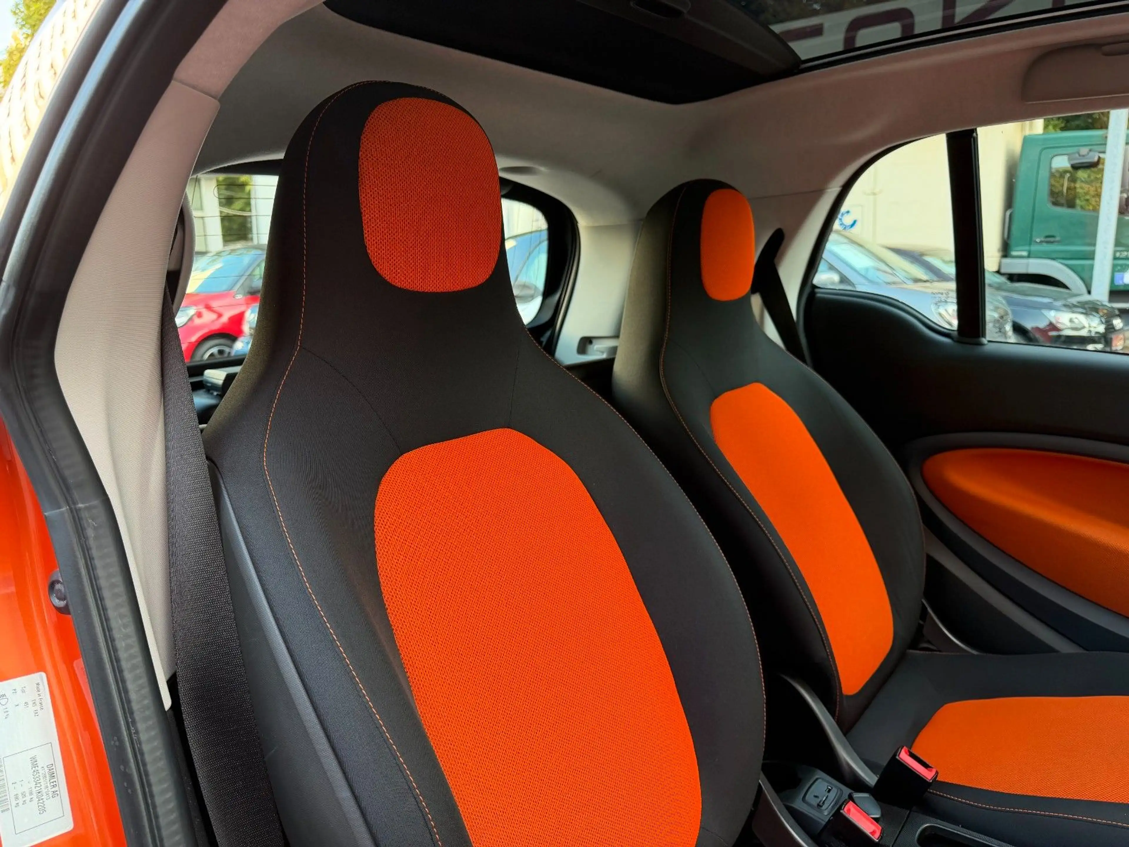 smart forTwo fortwo TWIN Edition#1*SPORT*PANO*NAV*SHZ*PTS*KAM — photo 29