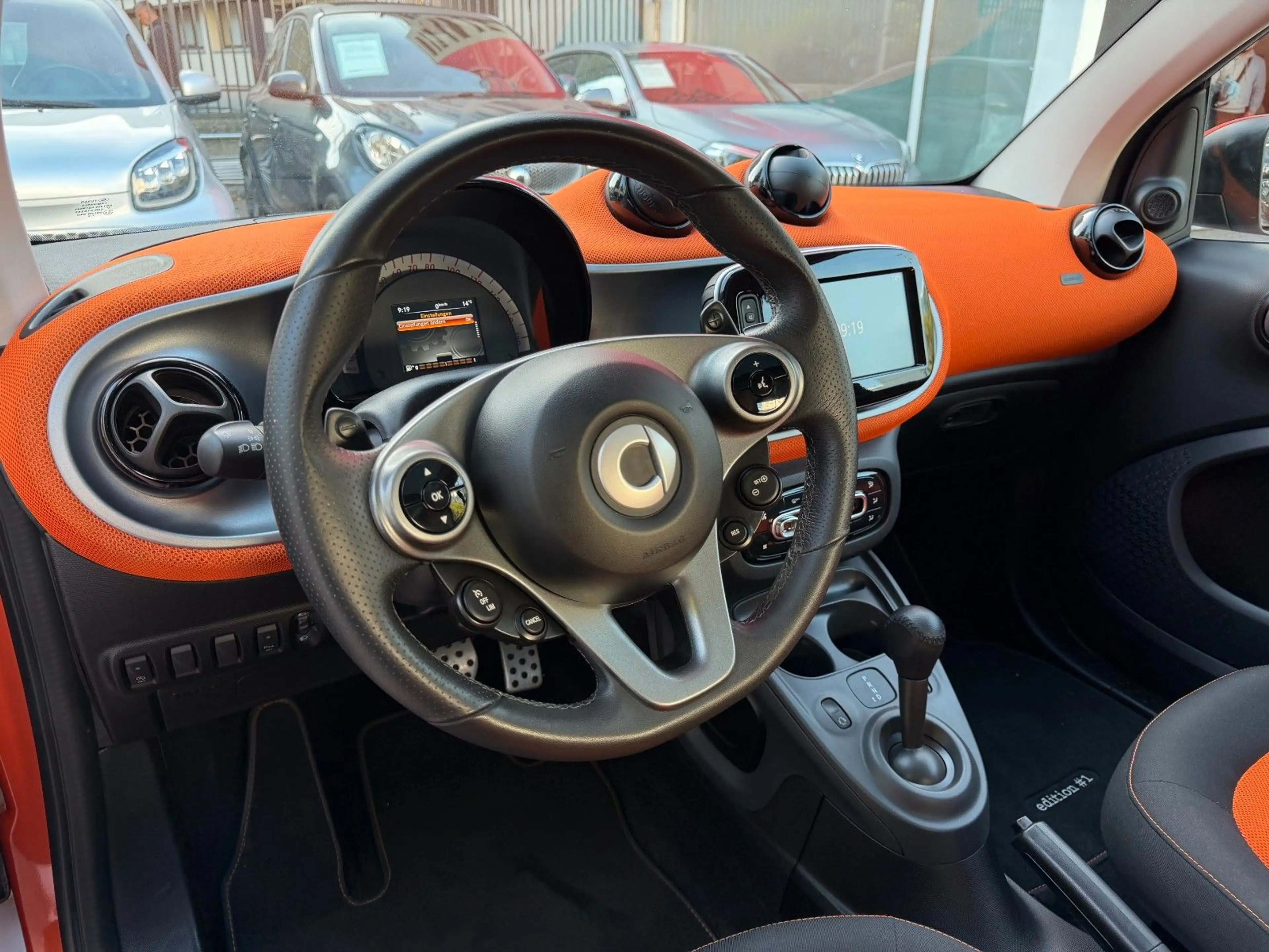 smart forTwo fortwo TWIN Edition#1*SPORT*PANO*NAV*SHZ*PTS*KAM — photo 22