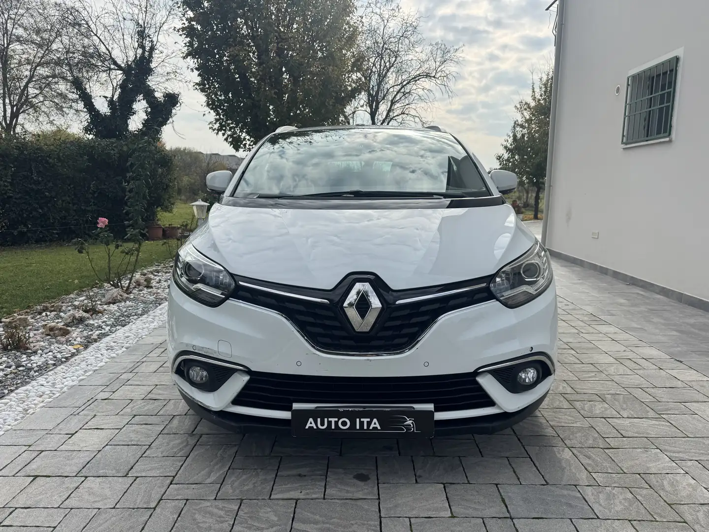 Renault Grand Scenic Grand Scenic energy Intens 7 POSTI OK NEOPATENTATI Bianco - 1