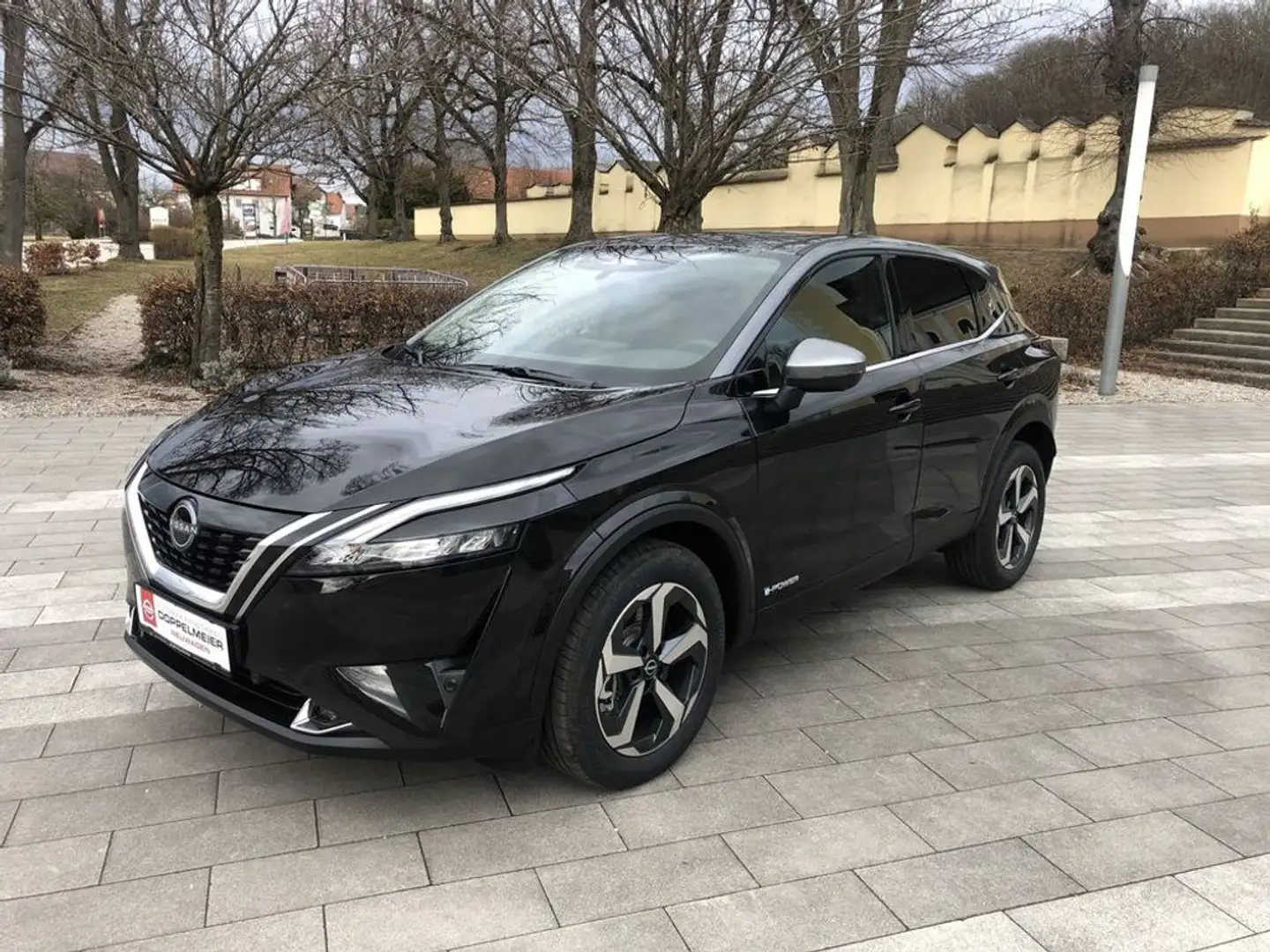 Nissan Qashqai e-Power N-Connecta ''Winterräder gratis'' Grijs - 1