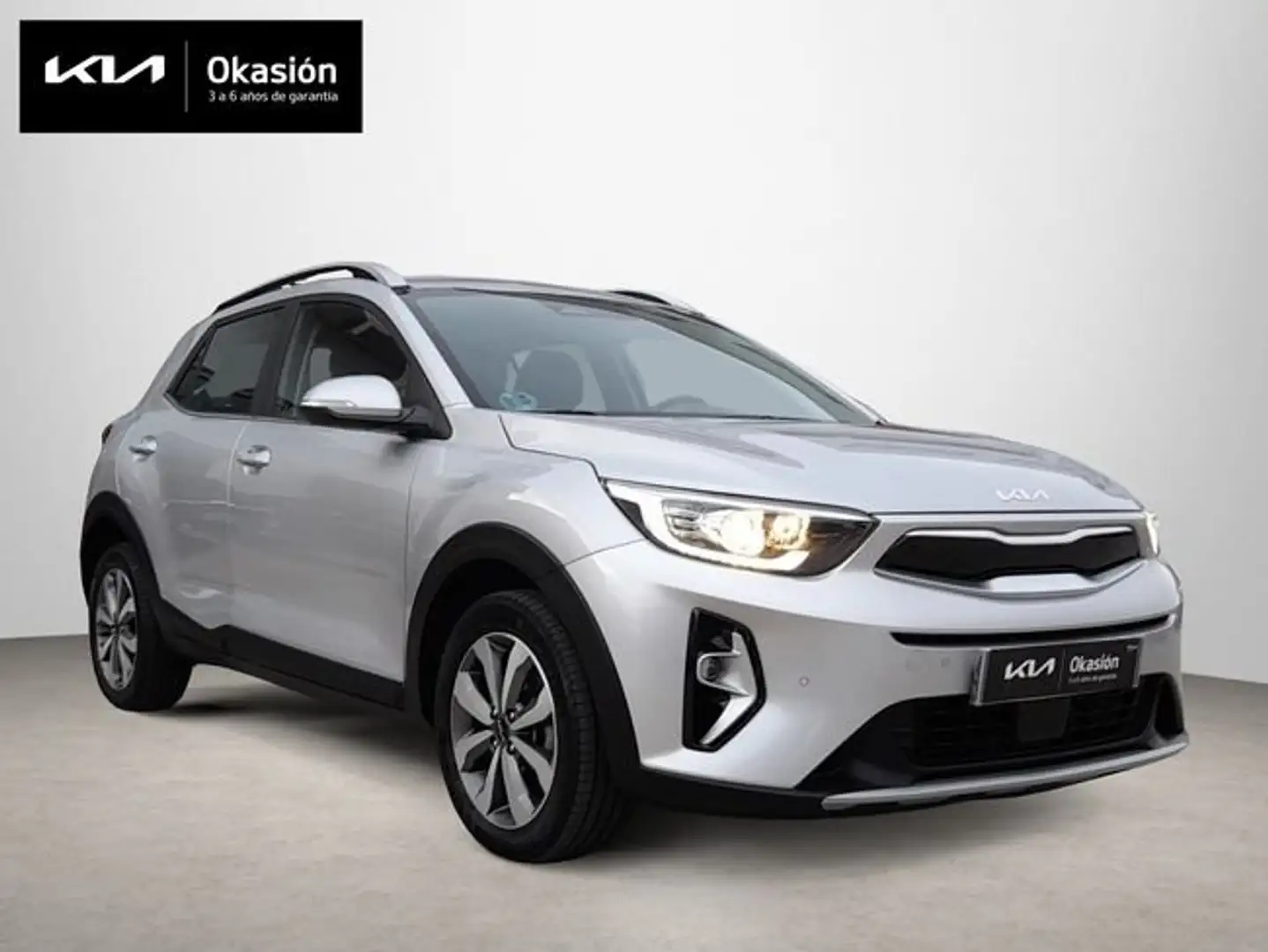 Kia Stonic 1.0 T-GDi 74kW (100CV) MHEV MT Drive Plateado - 1