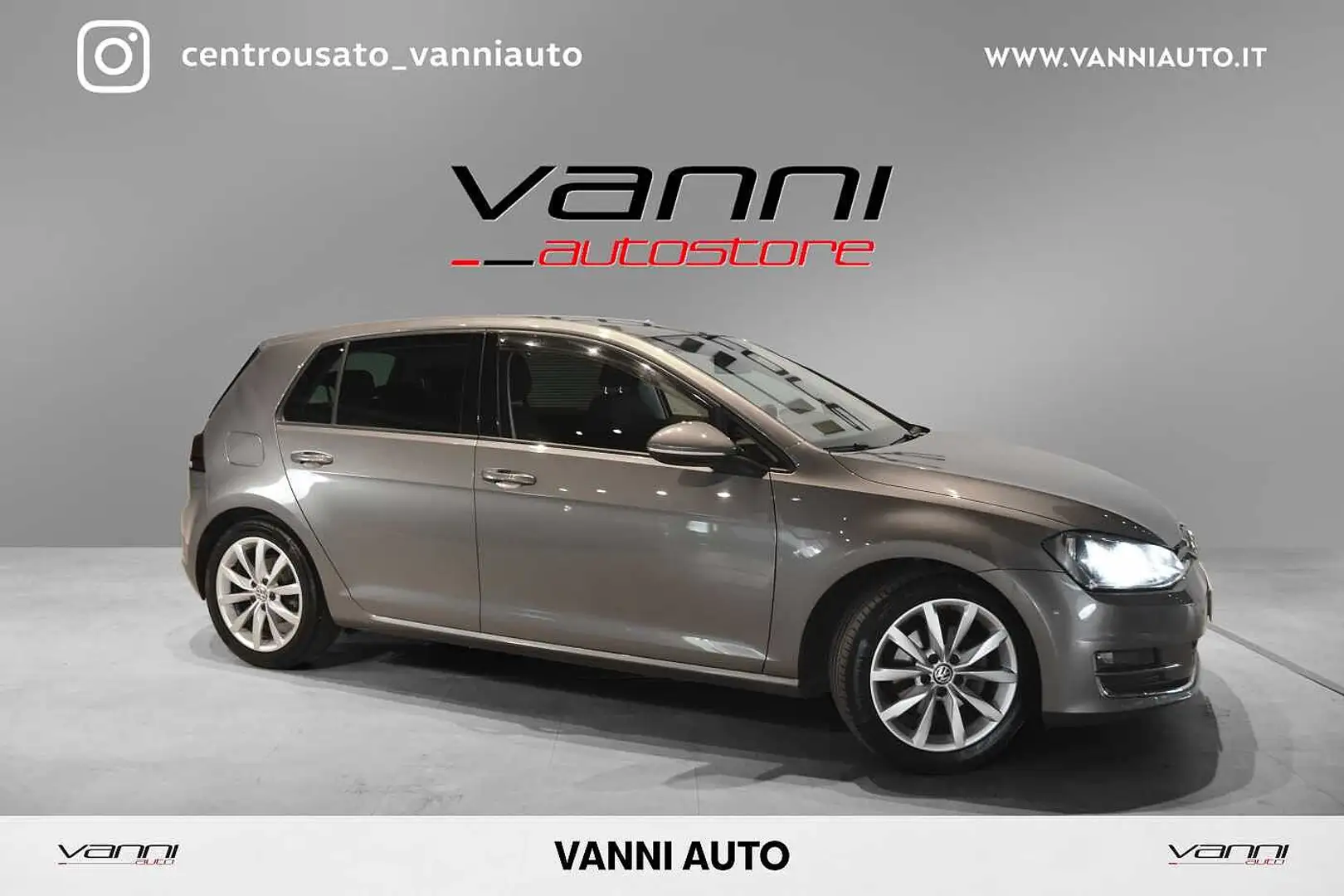 Volkswagen Golf 1.4 TSI 5p. Highline BlueMotion Technology Grigio - 1