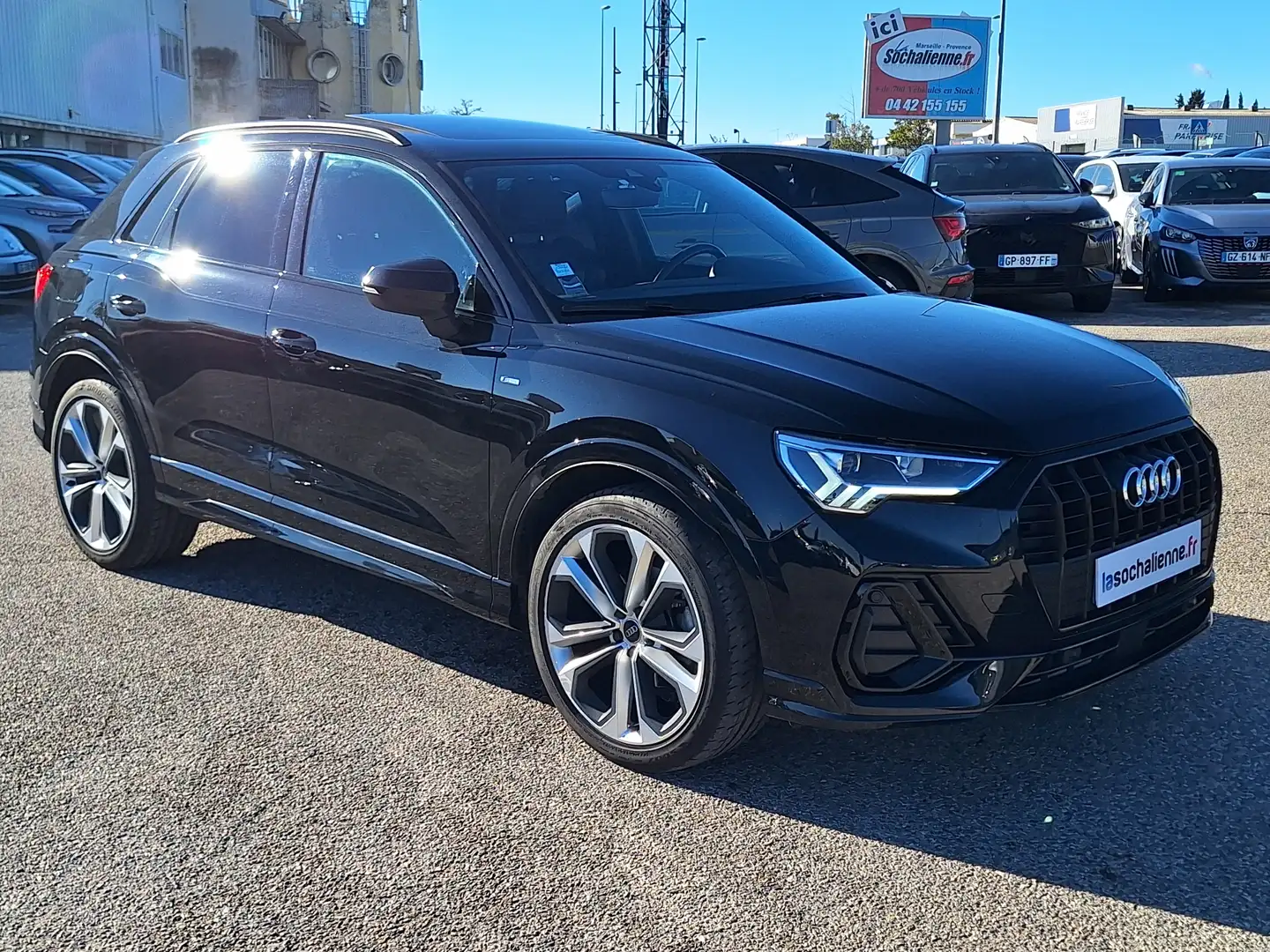 Audi Q3 35 TFSI 150 ch S tronic 7 S line Noir - 2