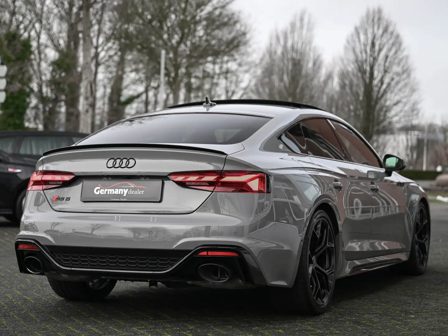 Audi RS5 Sportback 2.9TFSI Quattro Competition Plus Schaals Šedá - 2