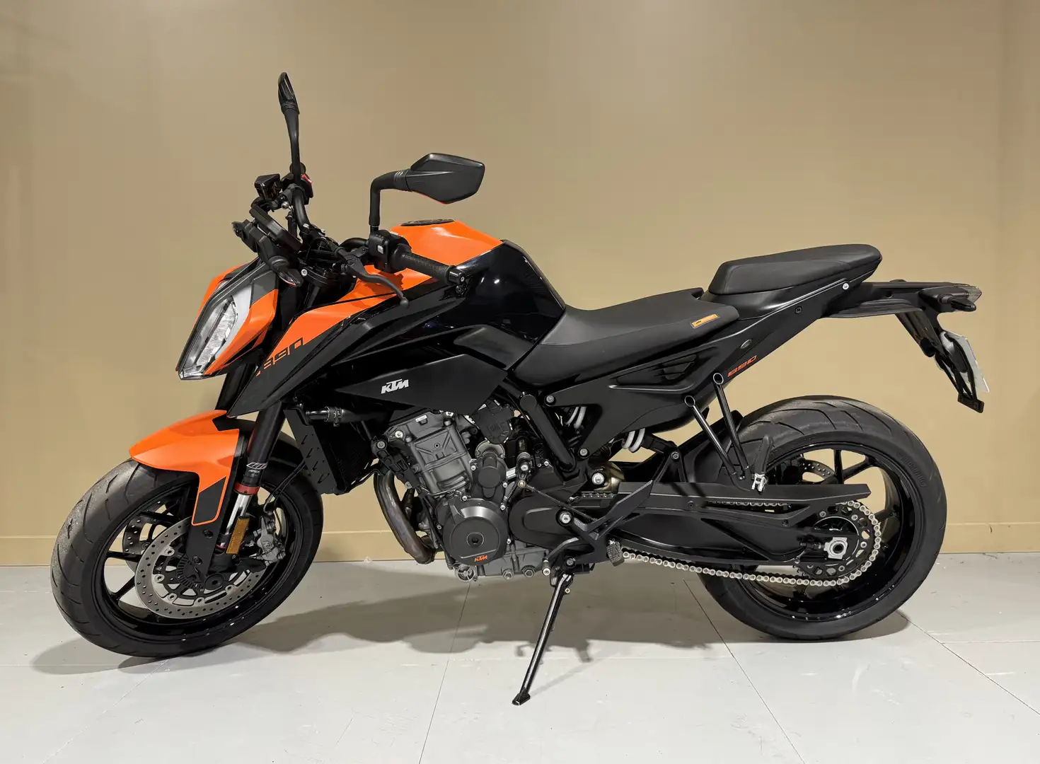 KTM 890 Duke Narancs - 2