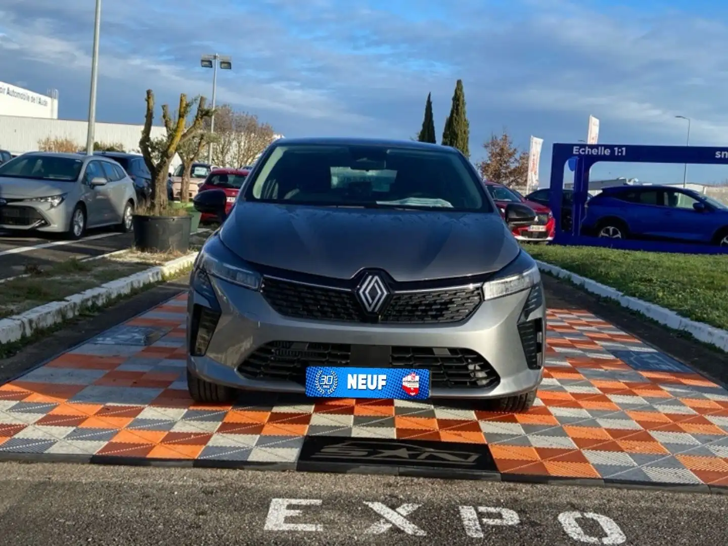 Renault Clio NEW V ECO-G 100 BV6 EVOLUTION Ecran Caméra Radar Gris - 2