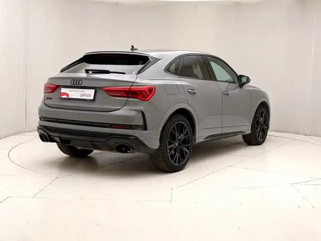 Audi RS Q3 view 4