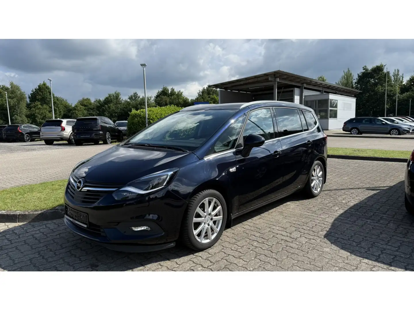 Opel Zafira 2.0 CDTI Innovation Bleu - 1