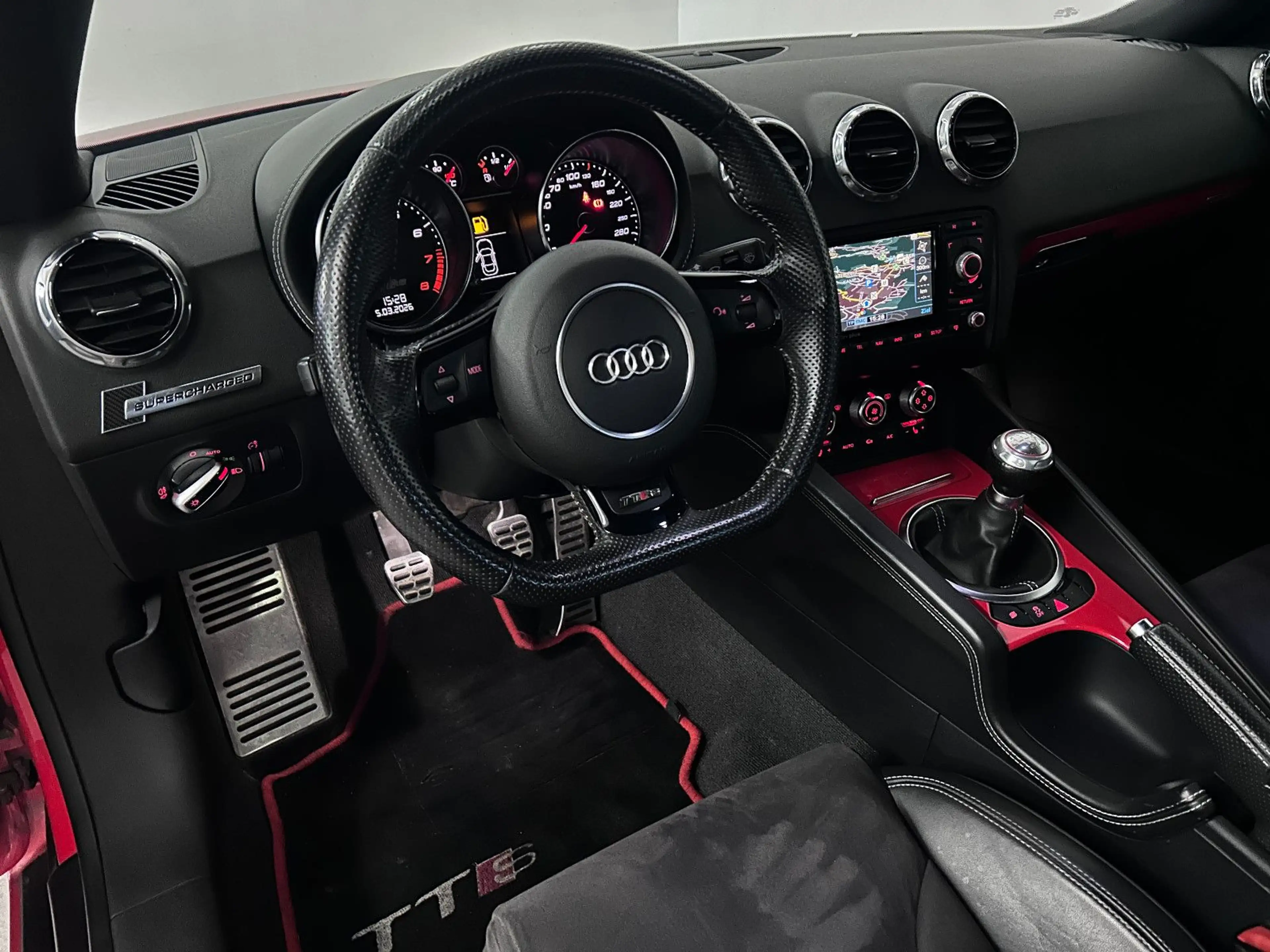 Audi TT RS 2.5 TFSI quattro Coupe*1.Hand*MMI*Schalter — photo 10