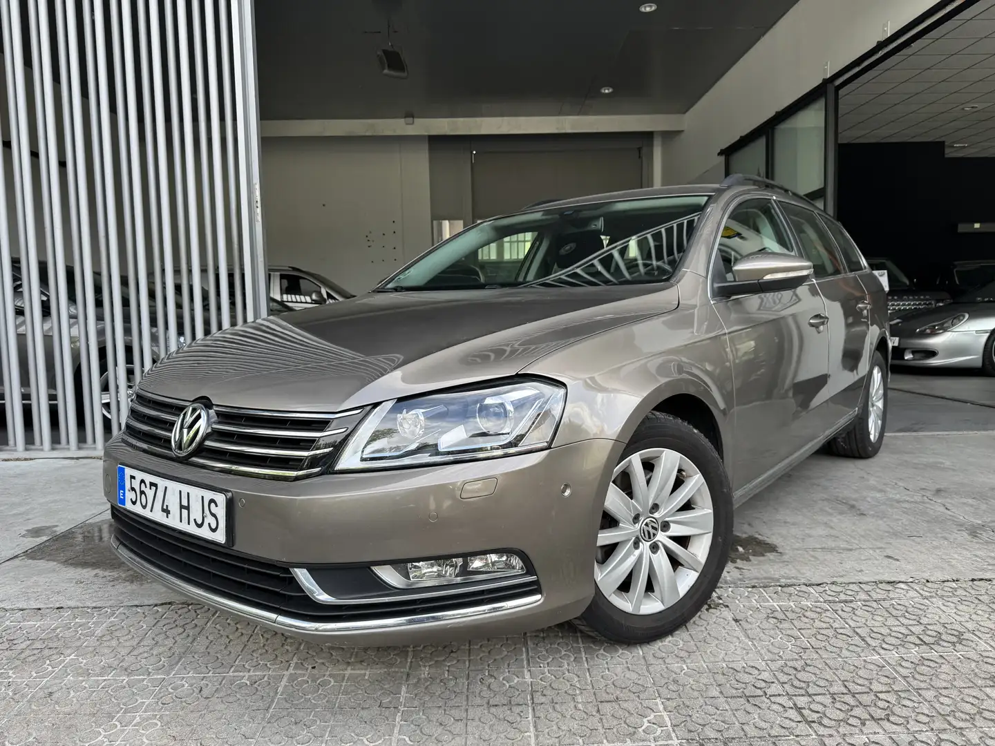 Volkswagen Passat Variant 2.0TDI Highline BMT 177 Beige - 1