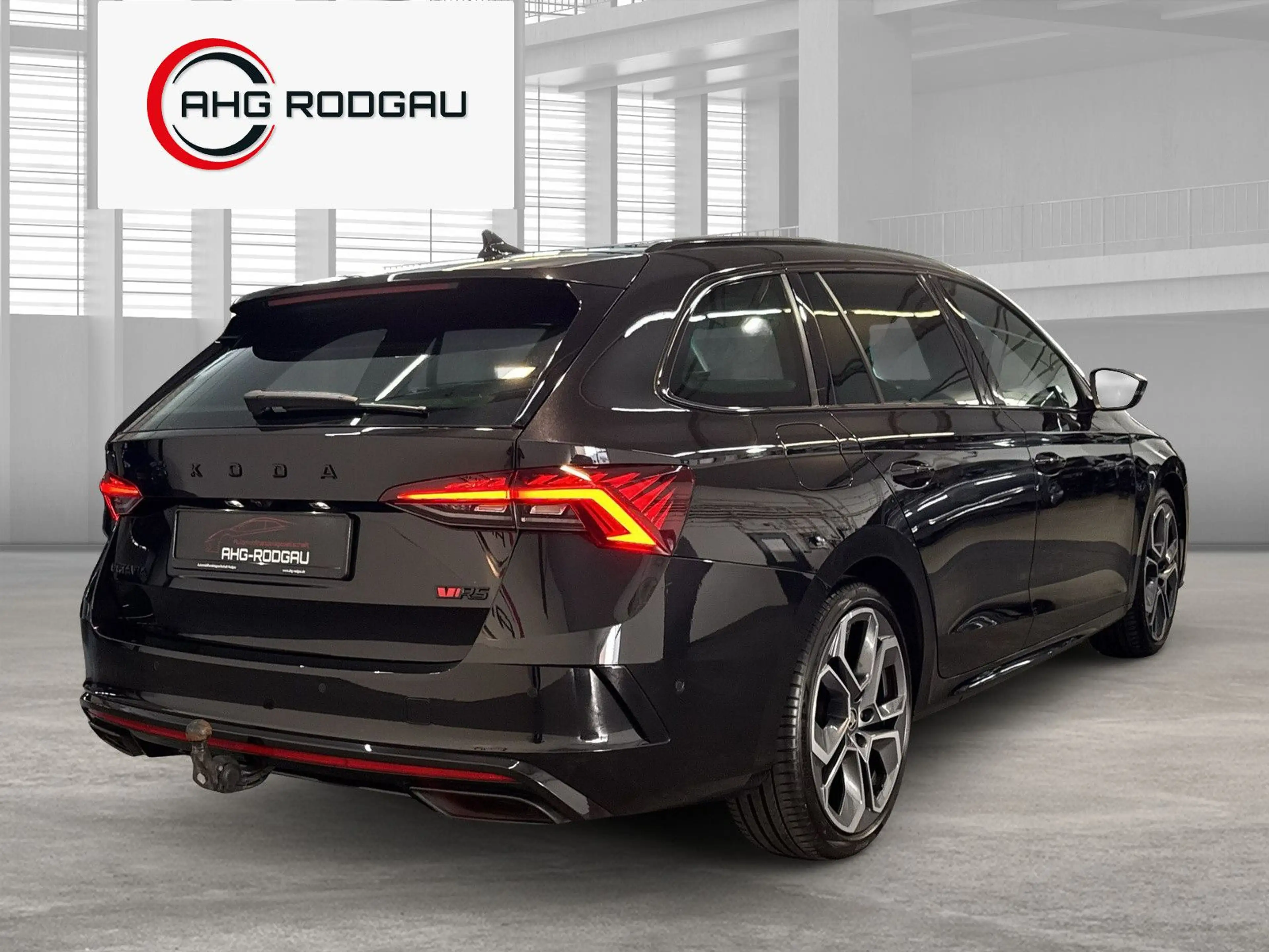 Skoda Octavia RS 4x4 HUD/ACC/MASS/360°/AHK/CNTN/AMB/TOT/PANO — photo 4