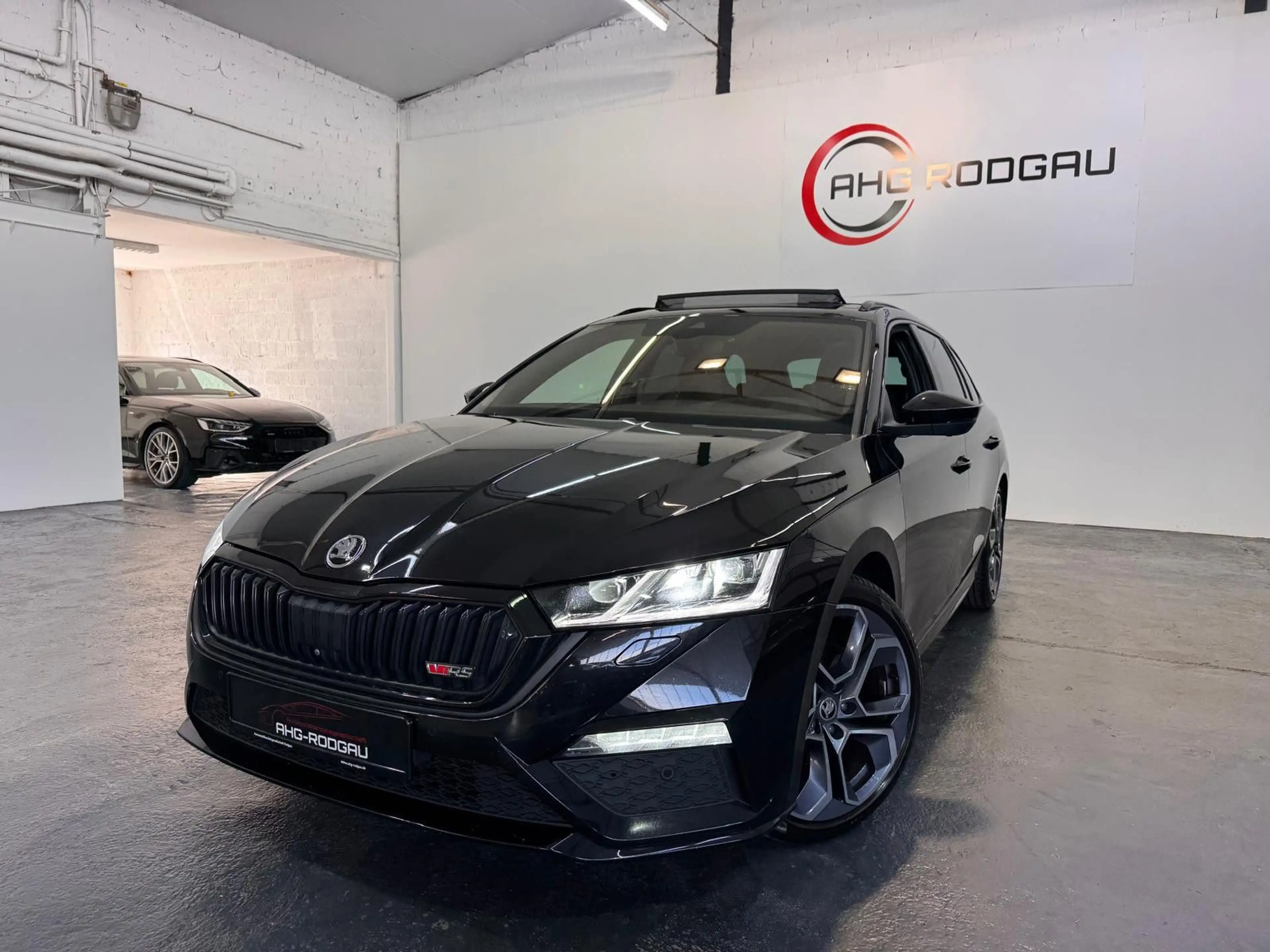 Skoda Octavia RS 4x4 HUD/ACC/MASS/360°/AHK/CNTN/AMB/TOT/PANO — photo 6