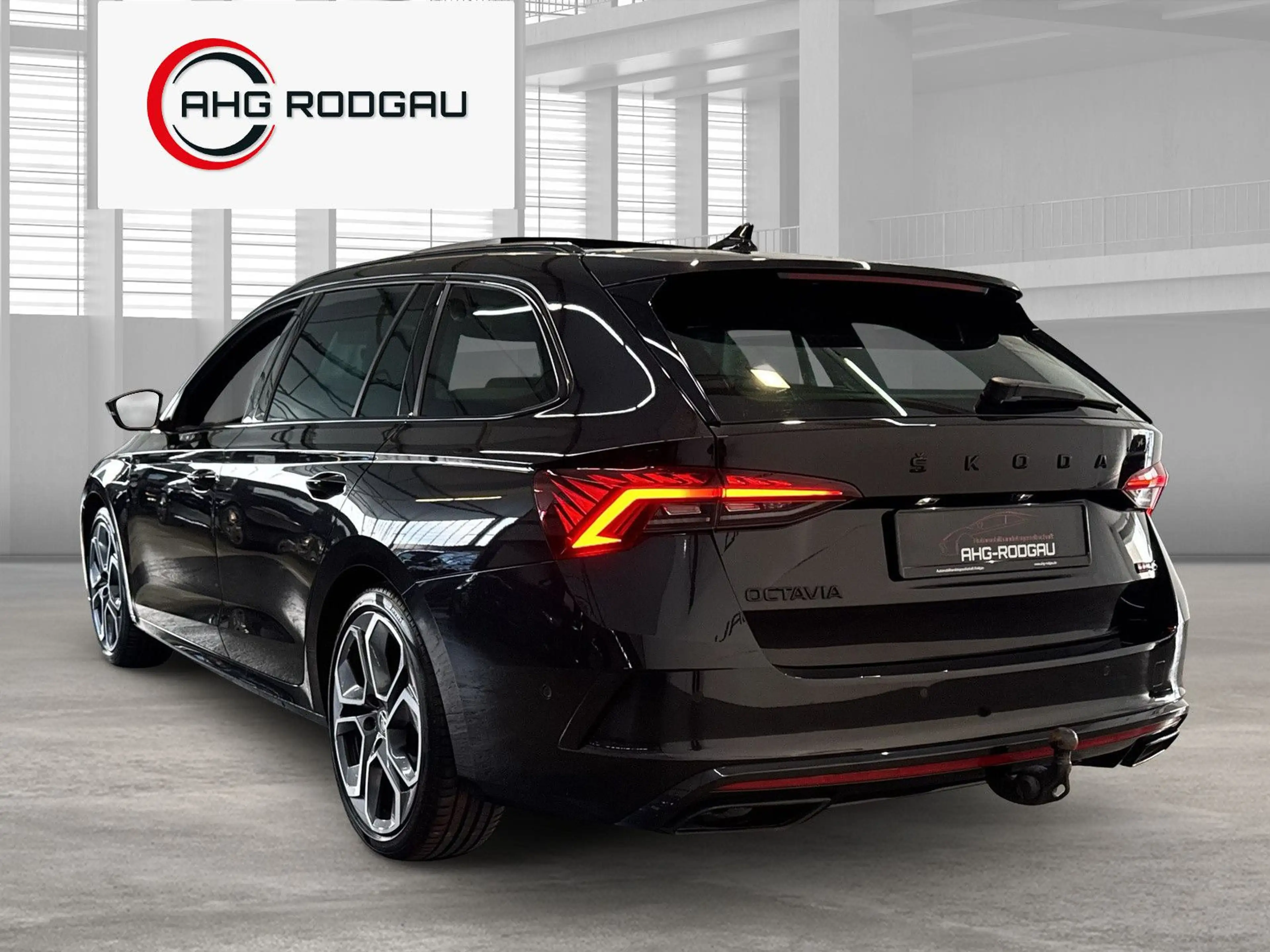 Skoda Octavia RS 4x4 HUD/ACC/MASS/360°/AHK/CNTN/AMB/TOT/PANO — photo 3
